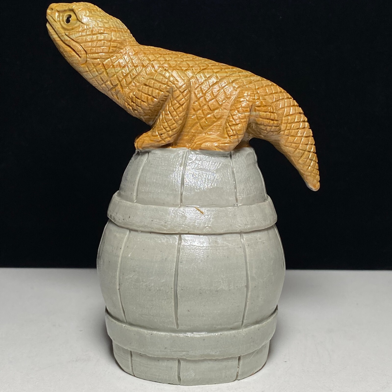 Natural Crystal Quartz Mineral Specimen Songhua Stone Handcarved Lizard Gift