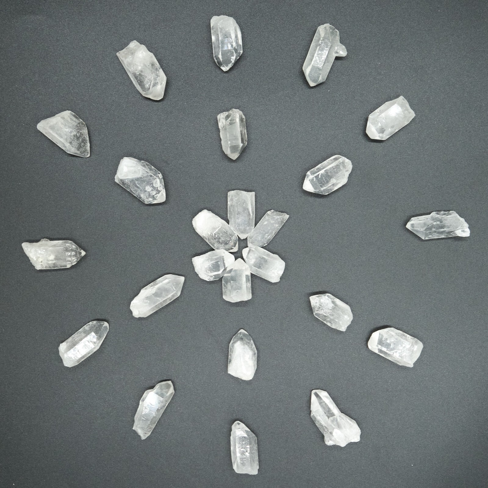 Rough Clear Quartz Point Natural Healing Raw Stone Mineral Chakra 2-4cm x 20g