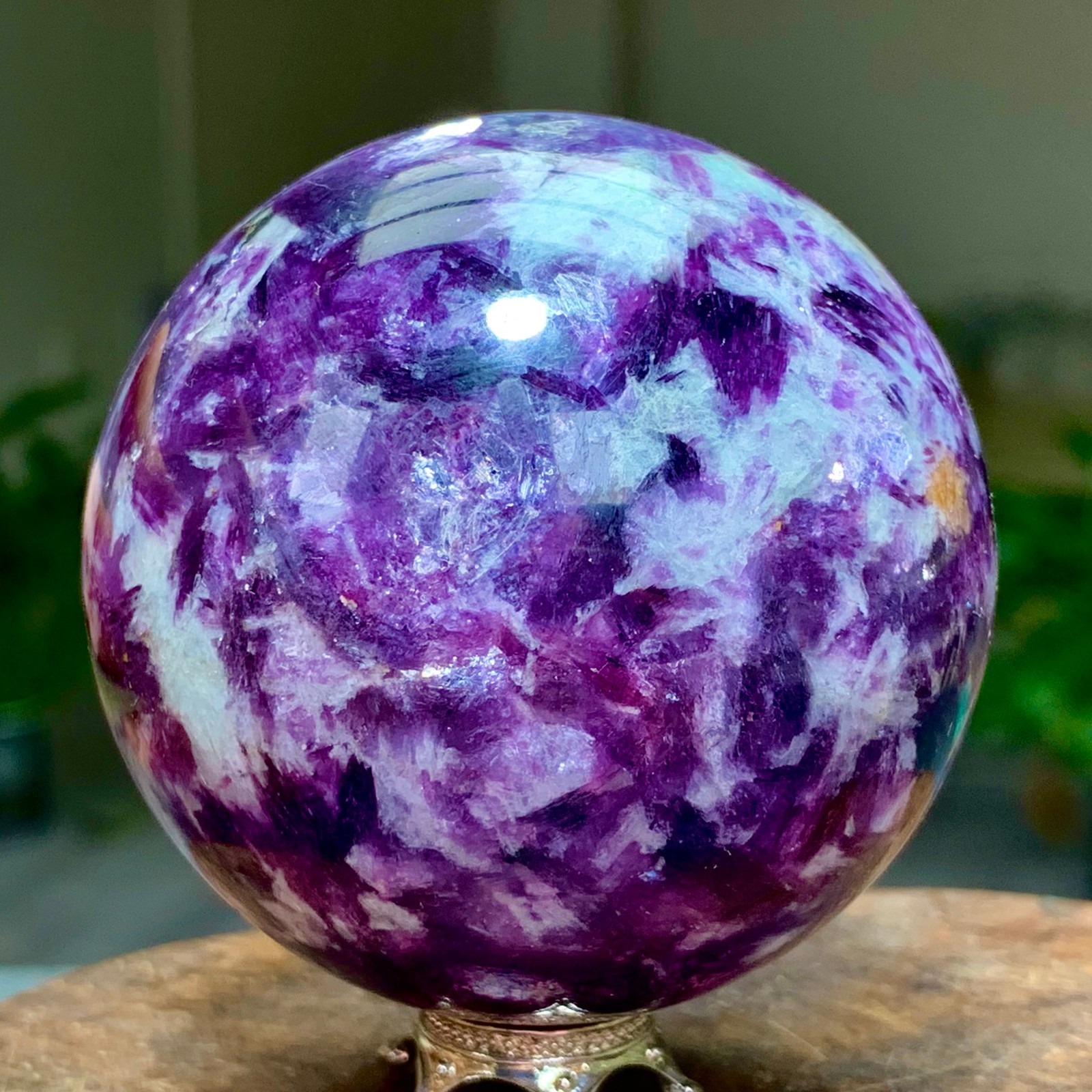 297G Natural Beautiful Purple Lithium Mica Crystal Spherical Mineral Sample