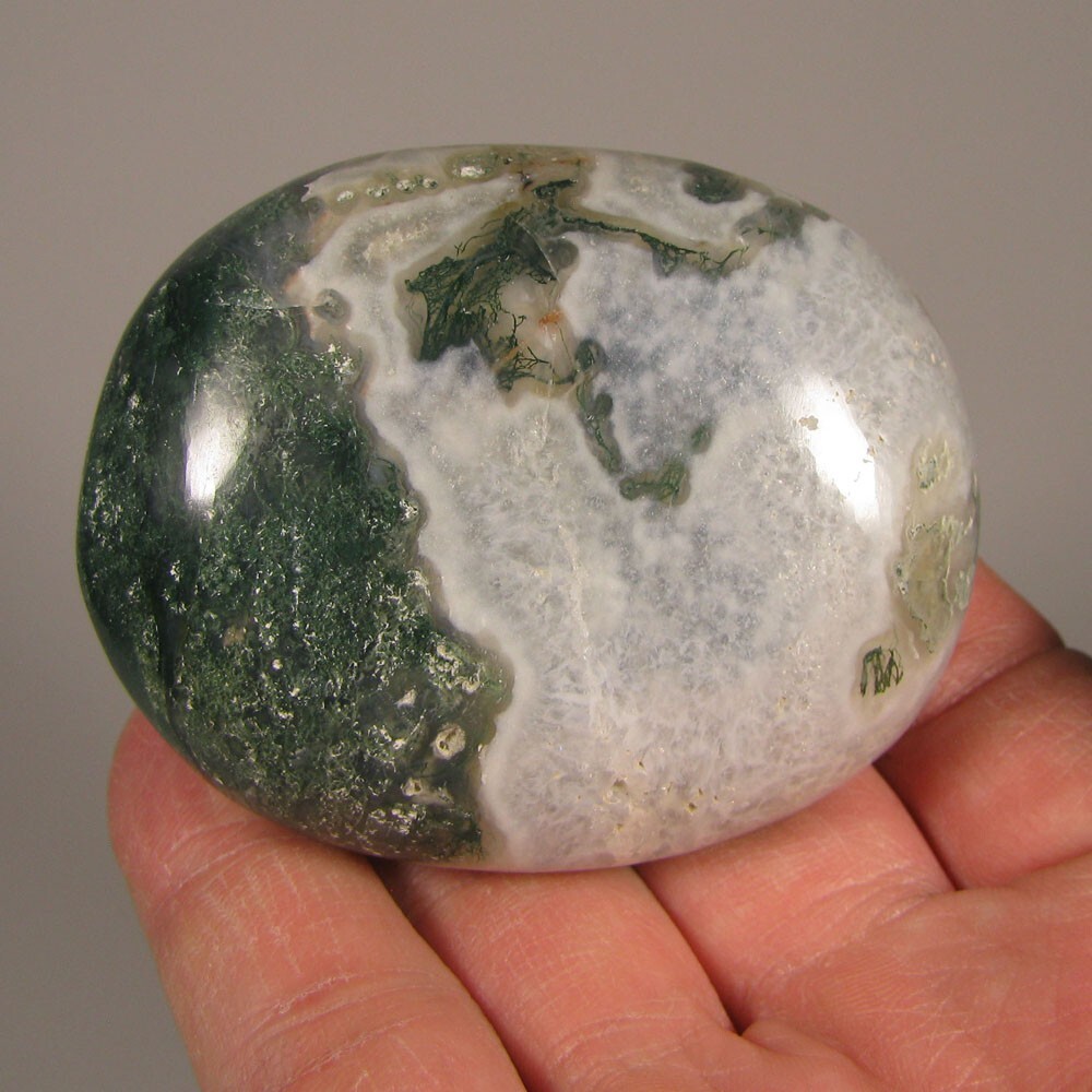 2.5″ GREEN MOSS AGATE Gemstone Polished Palm Stone – India