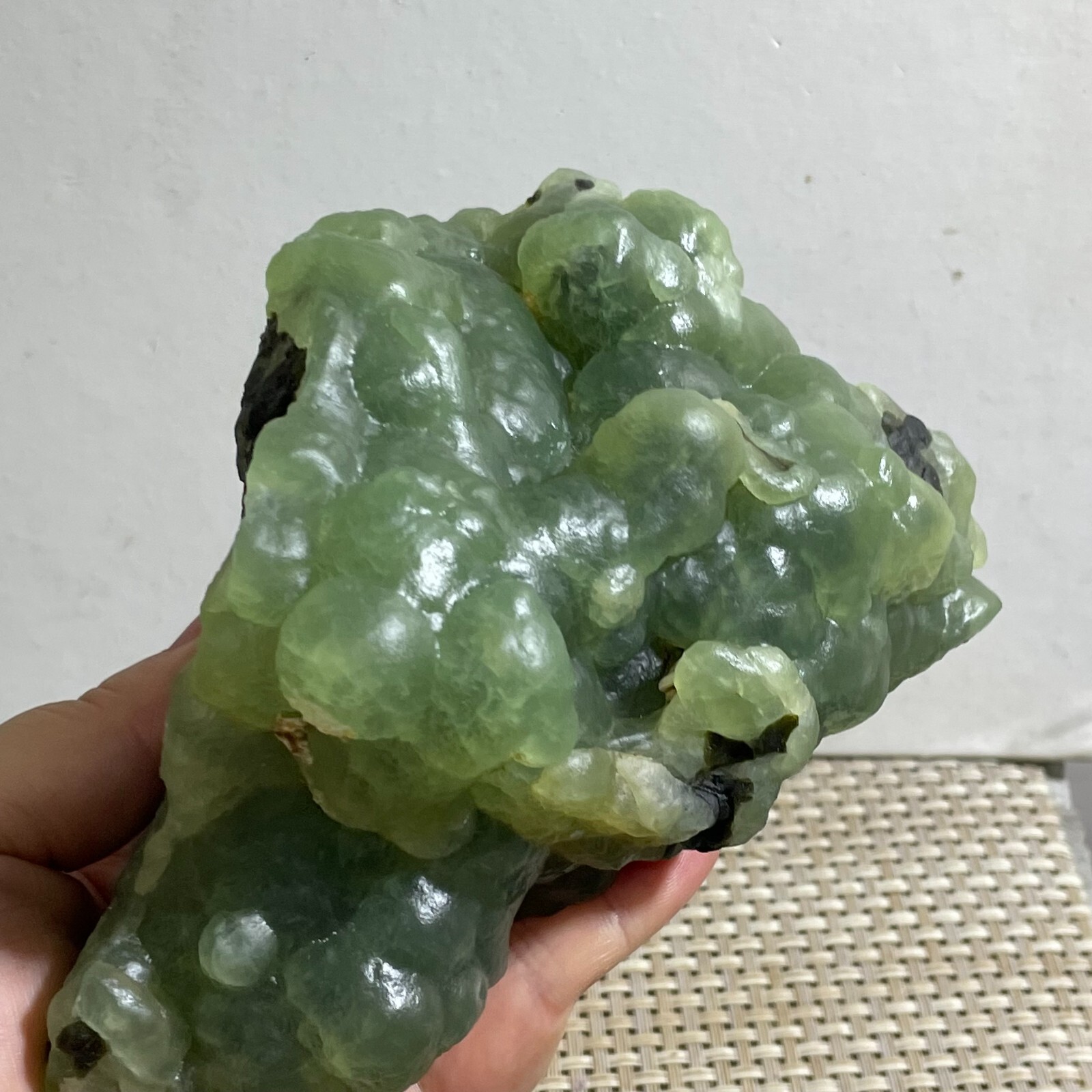 Natural green chalcedony grape agate crystal specimen Indonesia 1157g b105
