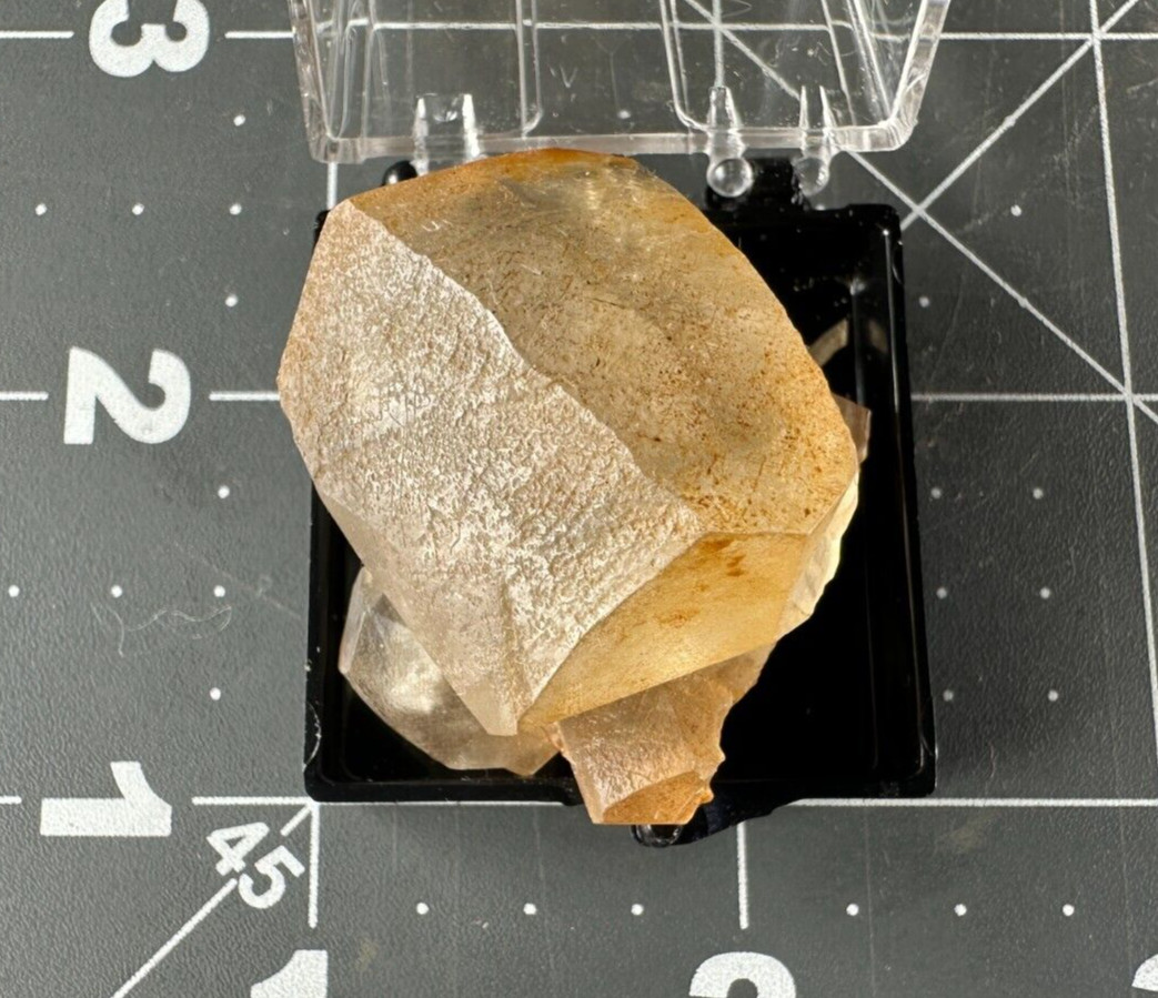 ➤ 1-1/4″ CALCITE CRYSTAL Specimen – France Quarry Logansport Indiana VIDEO➤852