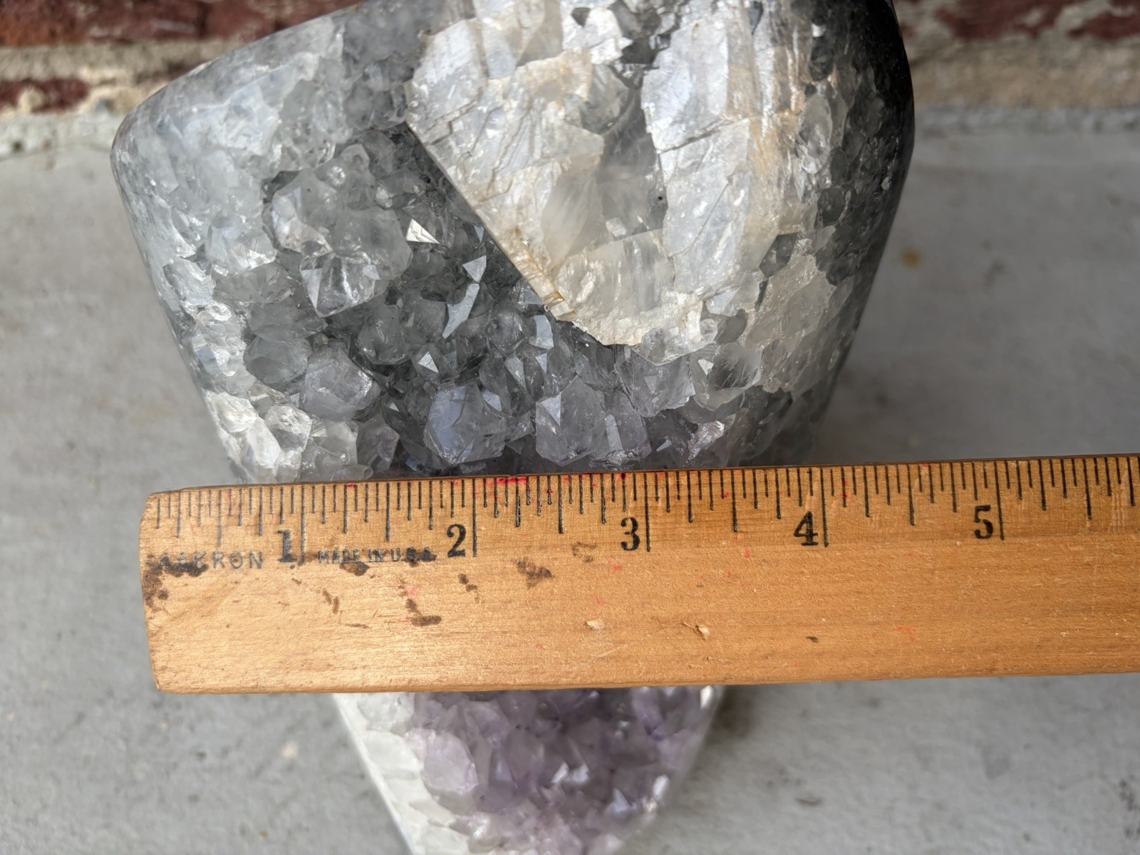 NATURAL LARGE CLEAR & LIGHT PURPLE AMETHYST GEODE – LARGE POINTS – OVER 6 POUNDS
