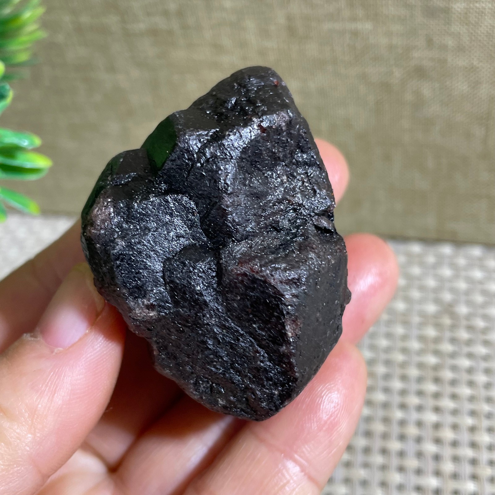 110g RED Garnet Crystal gemstone rough stone mineral specimen