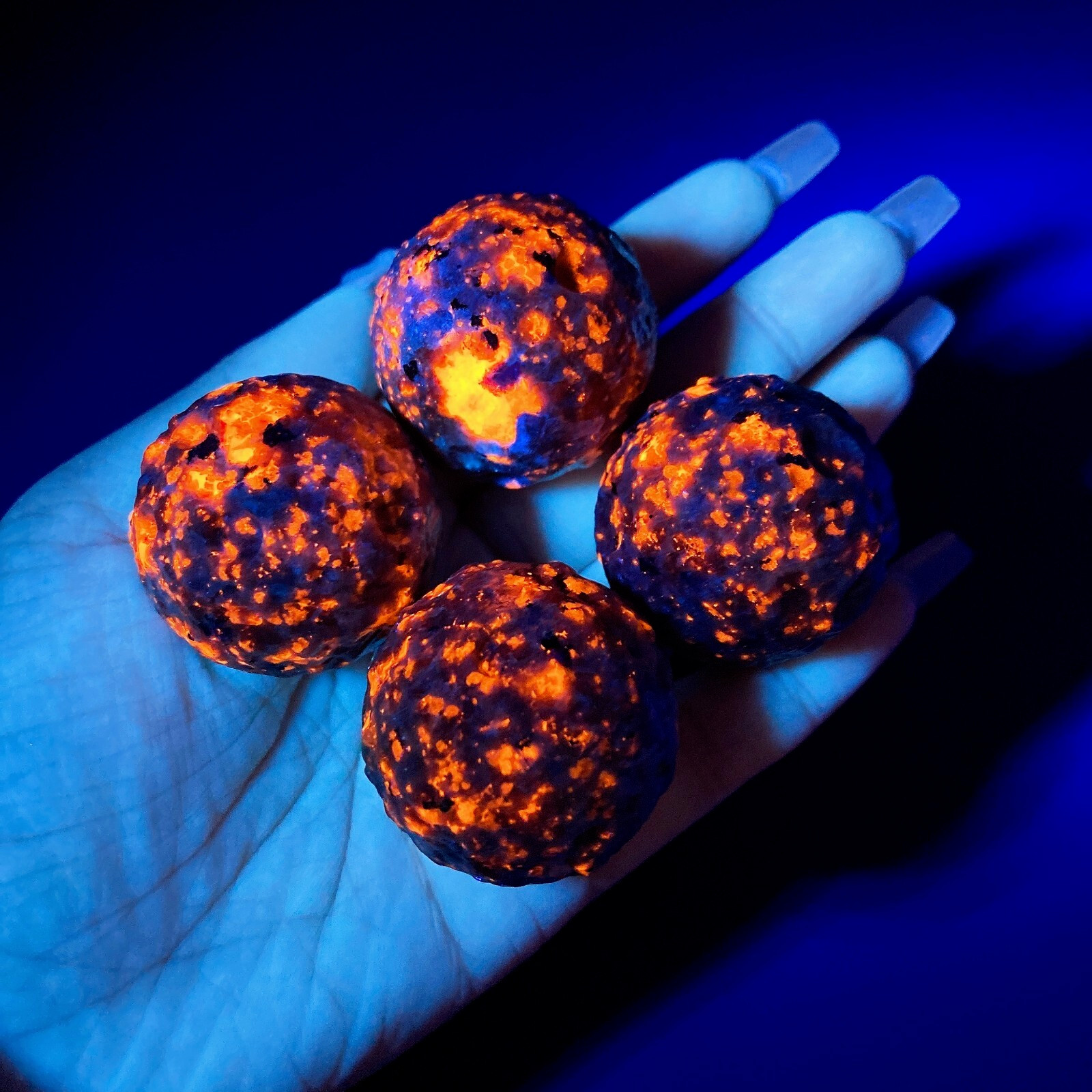 2″ Natural Yooperlite Full Moon Sphere Healing UV Glow Stone Crystal Decor Gift