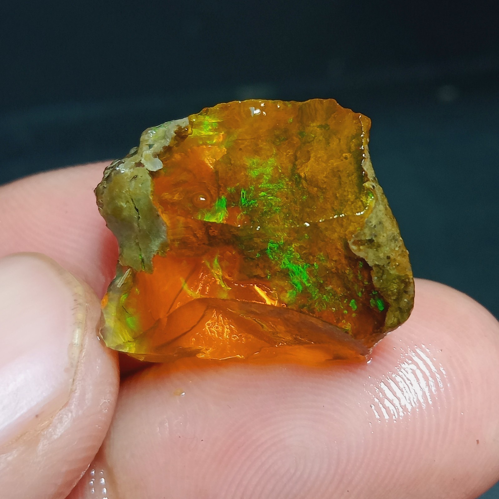 Natural Ethiopian Fire Opal Rough 14Cts Orange Green Fire 20x17x9 mm A-7