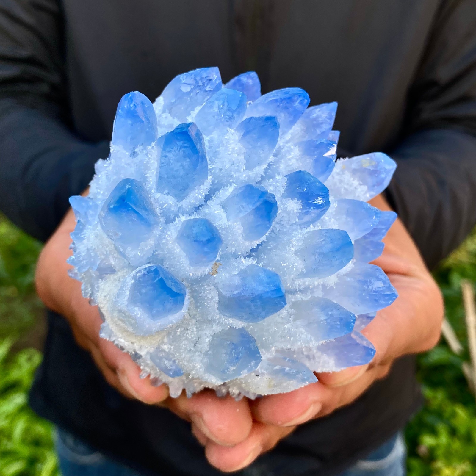 404G New Find blue Phantom Quartz Crystal Cluster Mineral Specimen Healing