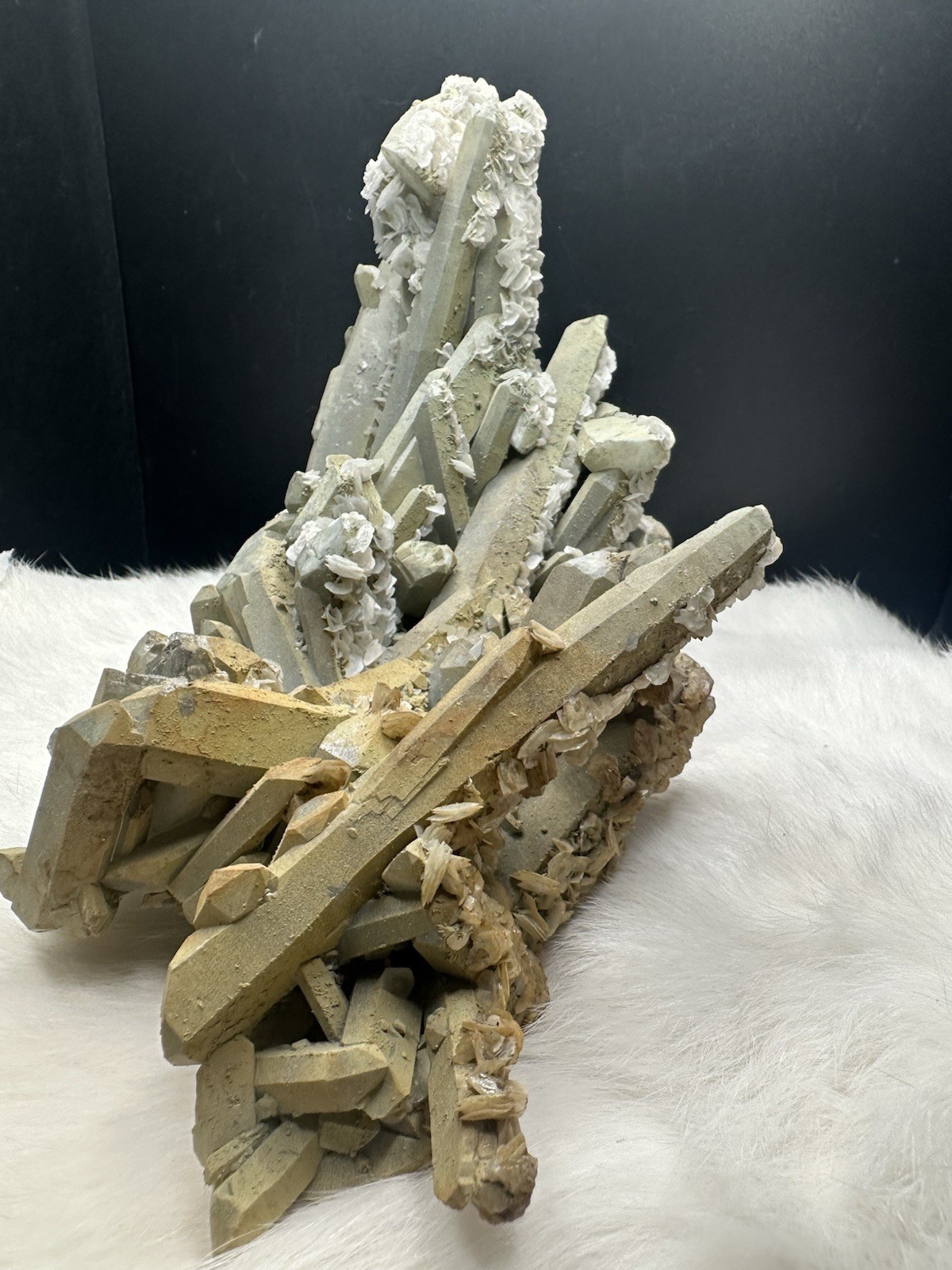 Green Quartz cluster