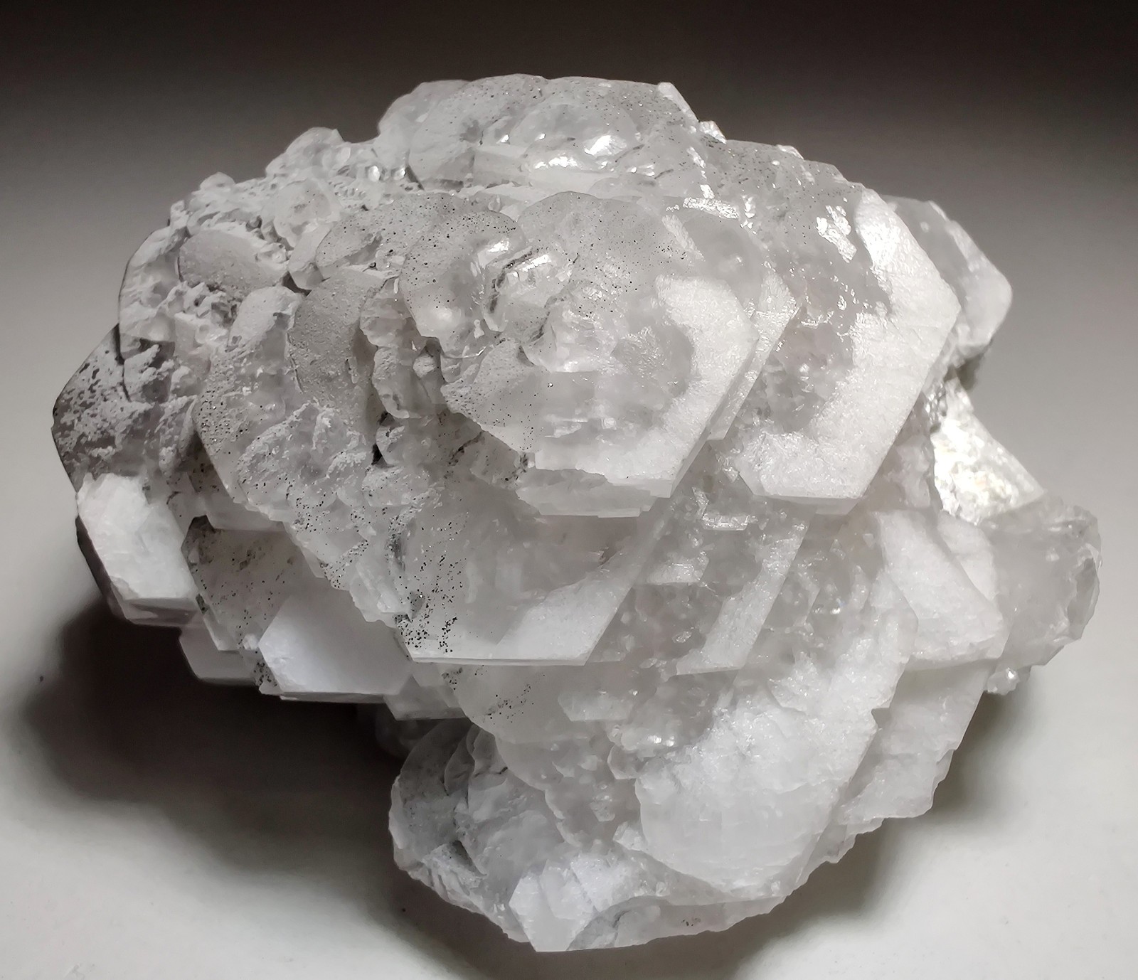 Poker-chip Calcite, excellent specimen, fluorescent. Charcas, Mexico. 217 grams.