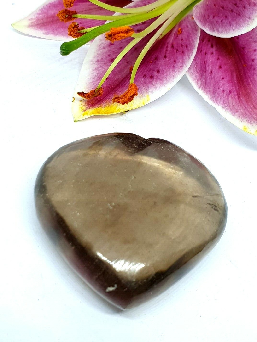 Smoky Quartz Heart Carving Real Crystal Protective Energy 70g 5 x 5 x 2 cm s2