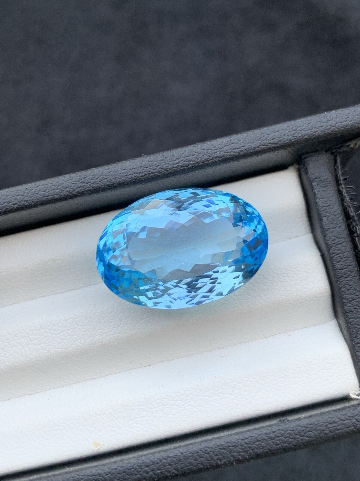 37.50 Carats Swiss Blue Topaz Gemstone,Loupe Clean Beautiful for Ring , Necklace