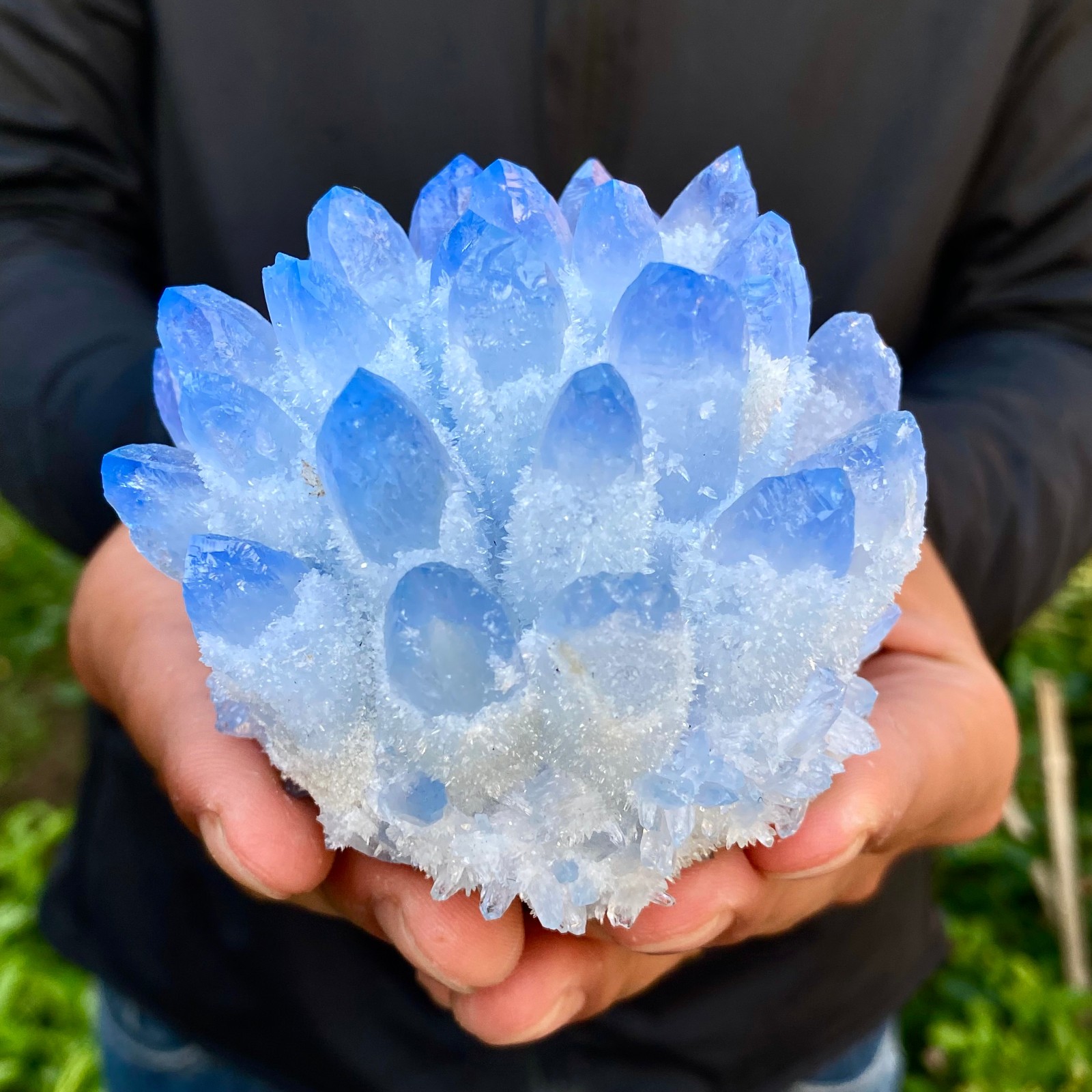 404G New Find blue Phantom Quartz Crystal Cluster Mineral Specimen Healing