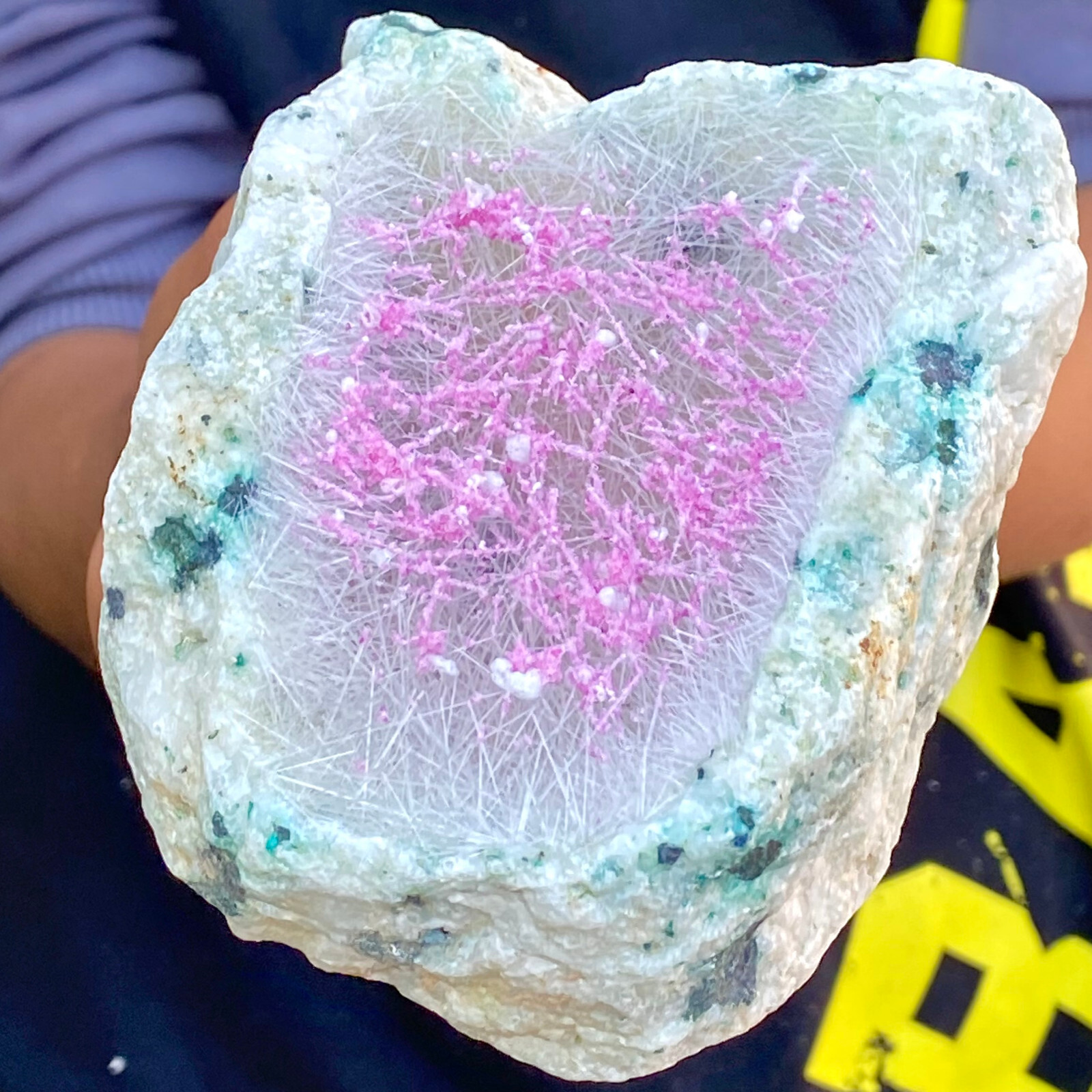 1.92LBRestoration of Needle Pink Iron Ore Crystal Quartz Energy Mineral Specimen