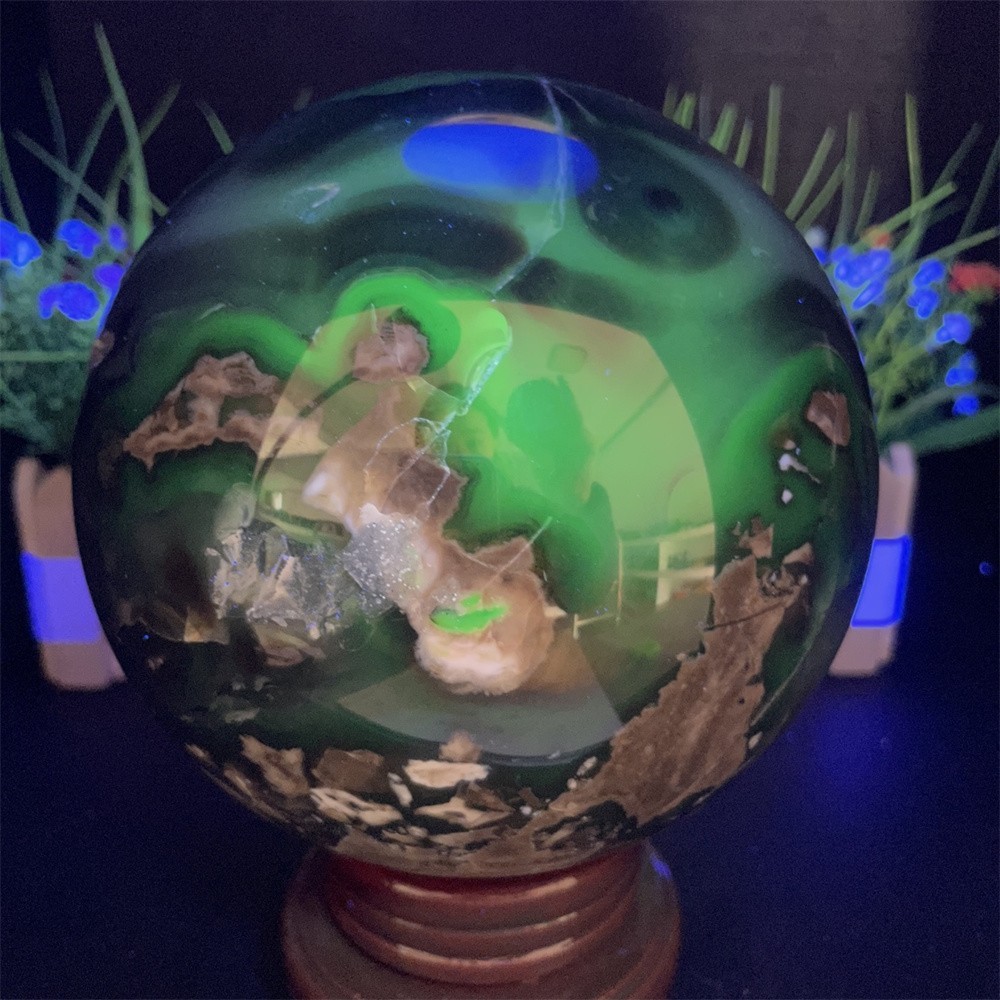 7.2LB 5.3″ Natural Fluorescent Agate Ball Sphere Crystal UV Reiki Decor