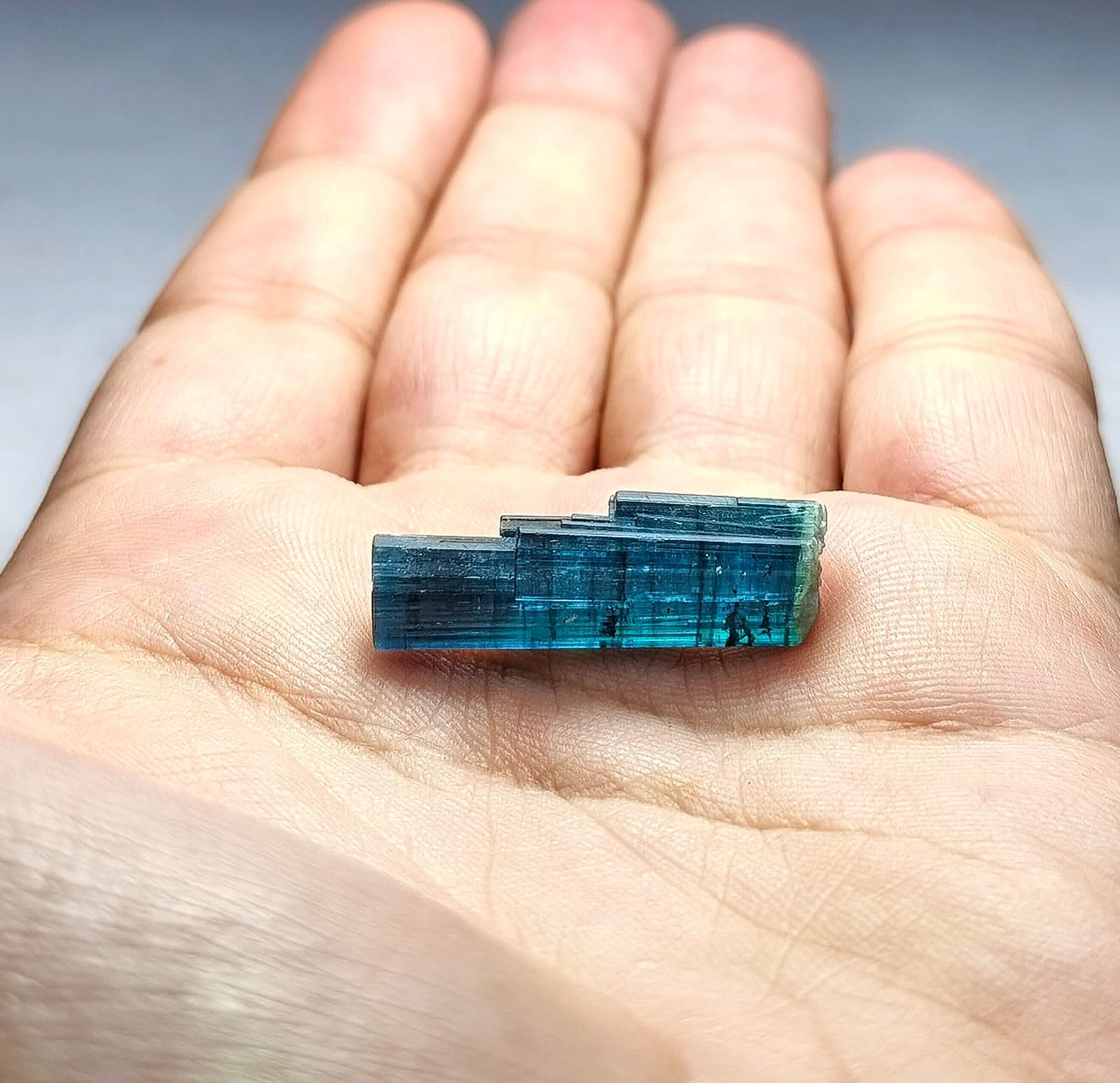 Beautiful Naturel Indicolite DT Tourmaline Stepwise Sprayshap Crystal From Afg