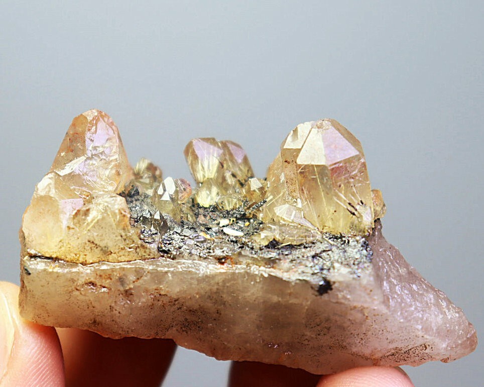 Natural Original Golden Hair Rutilated Quartz Crystal Cluster Mineral Specimen