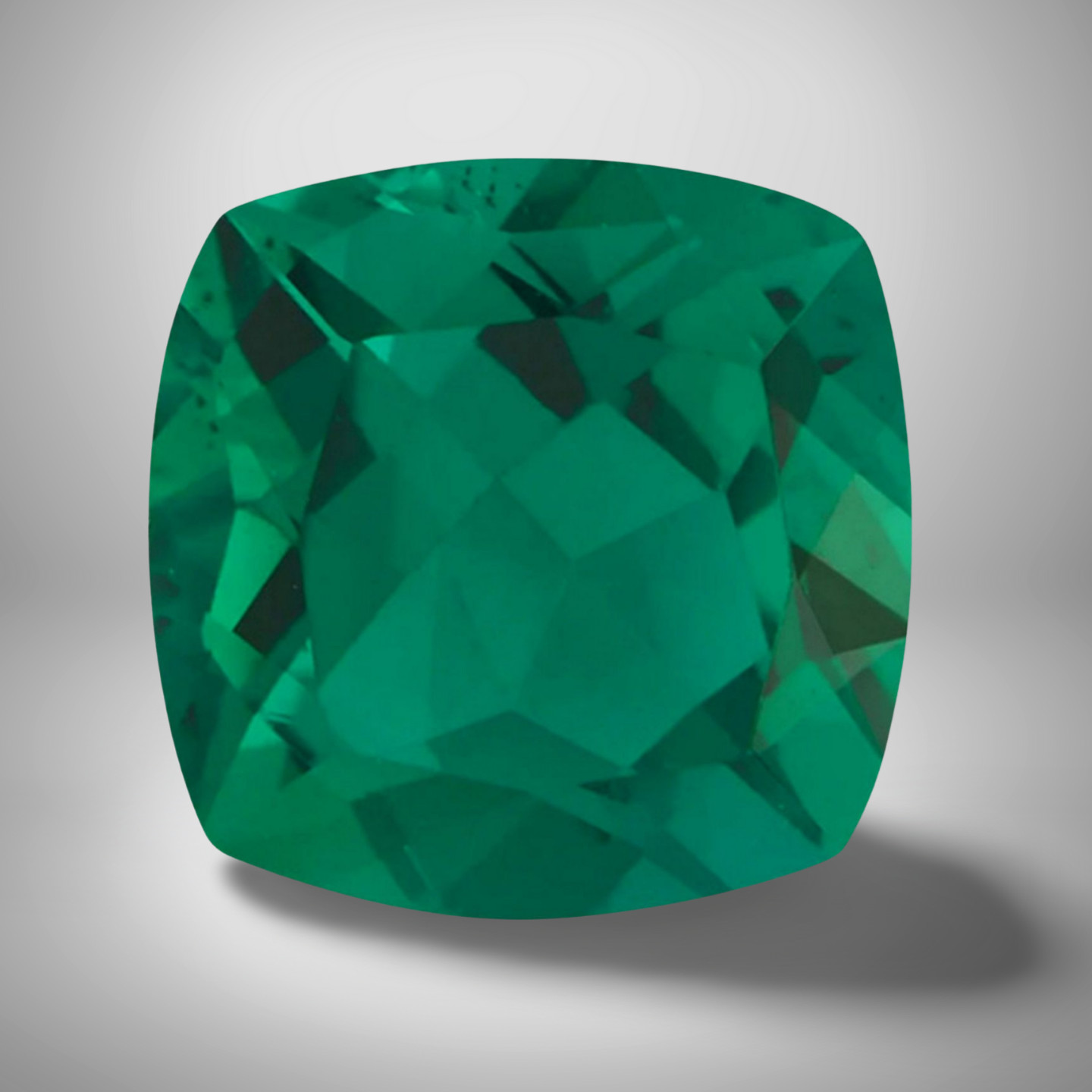 Emerald Cushion Cut Gemstone 4.51 Cts – 11 mm Vivid Precious Jewelry Gem
