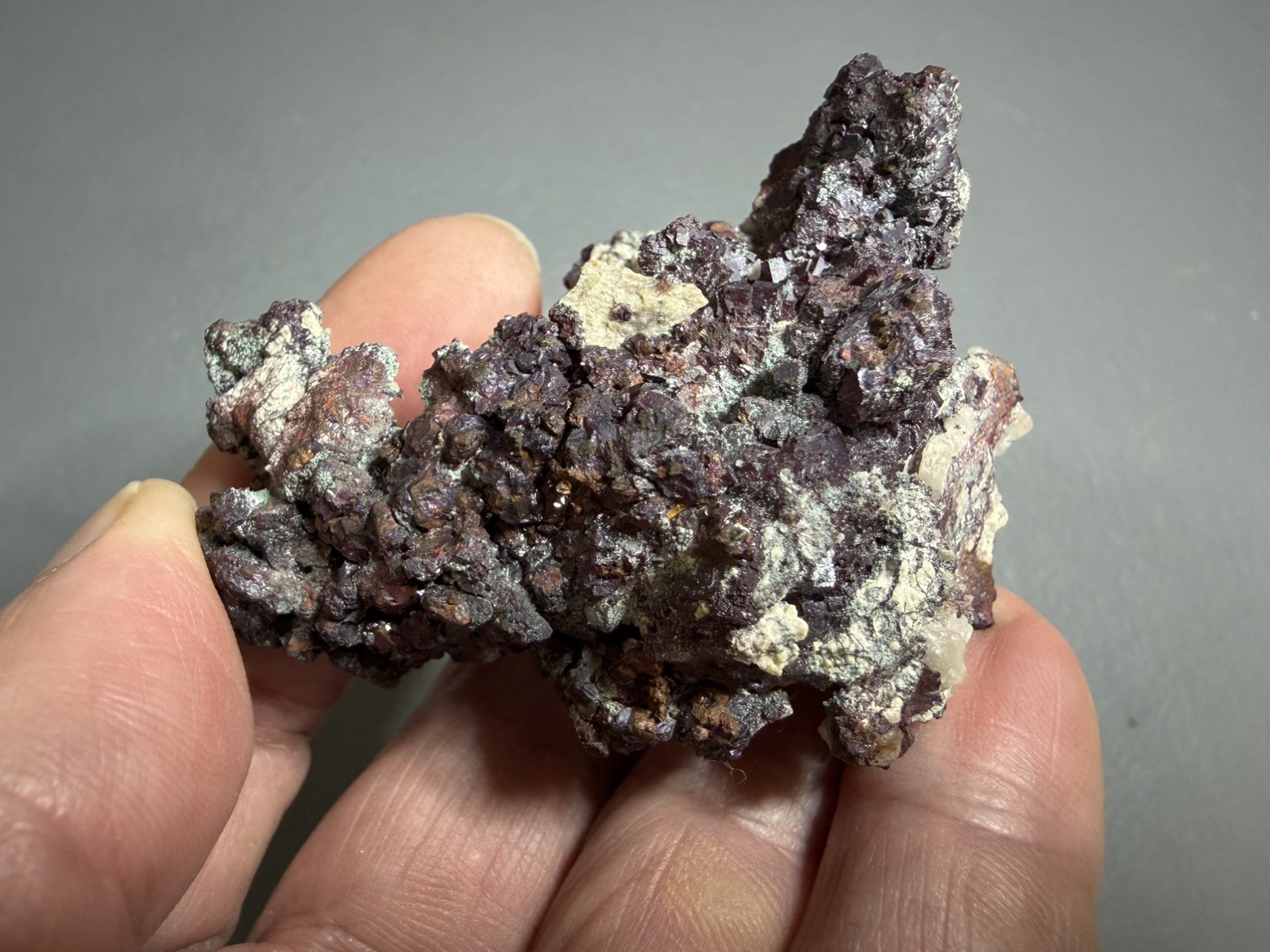 Cuprite Crystals – Bisbee Arizona United States – 6.3x4x4cm 141g Nice!