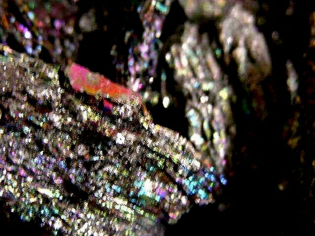 Rainbow carborundum silicon carbide rainbow colors 1/4-3 inch 6 pound lots
