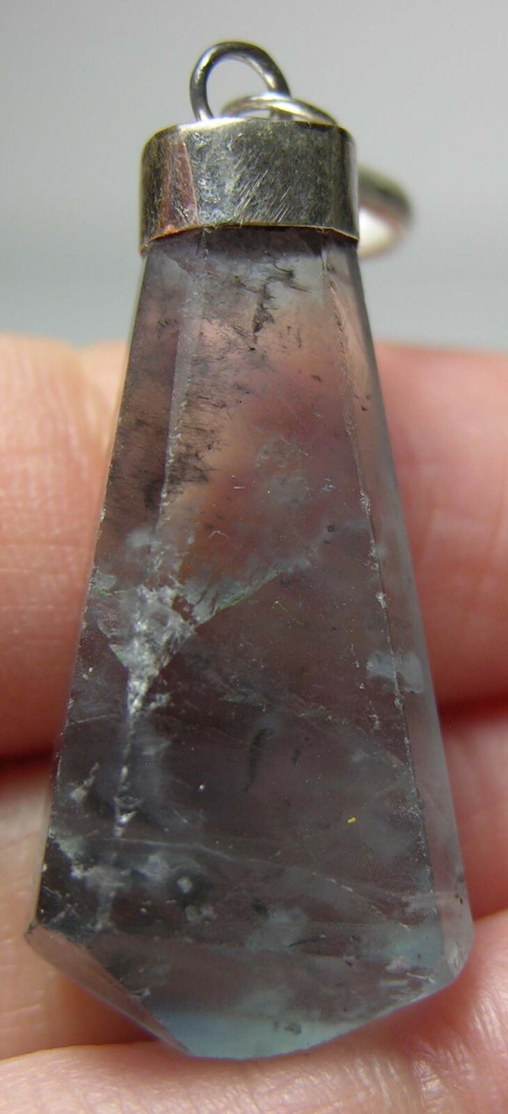 #7 Pakistan 35.90ct 100% Natural Blue Fluorite Crystal Pendant 7.15g 30.00mm
