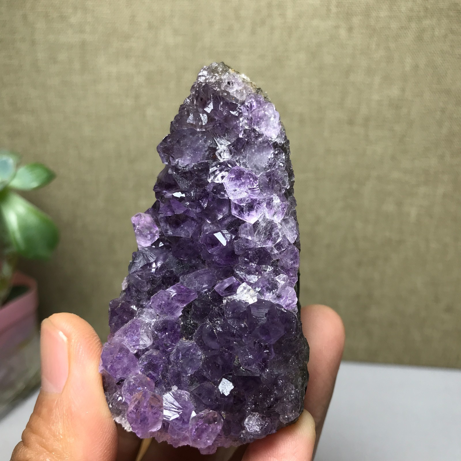 62mm NATURAL amethyst point purple Crystal Cluster Mineral Specimen 111g A1774