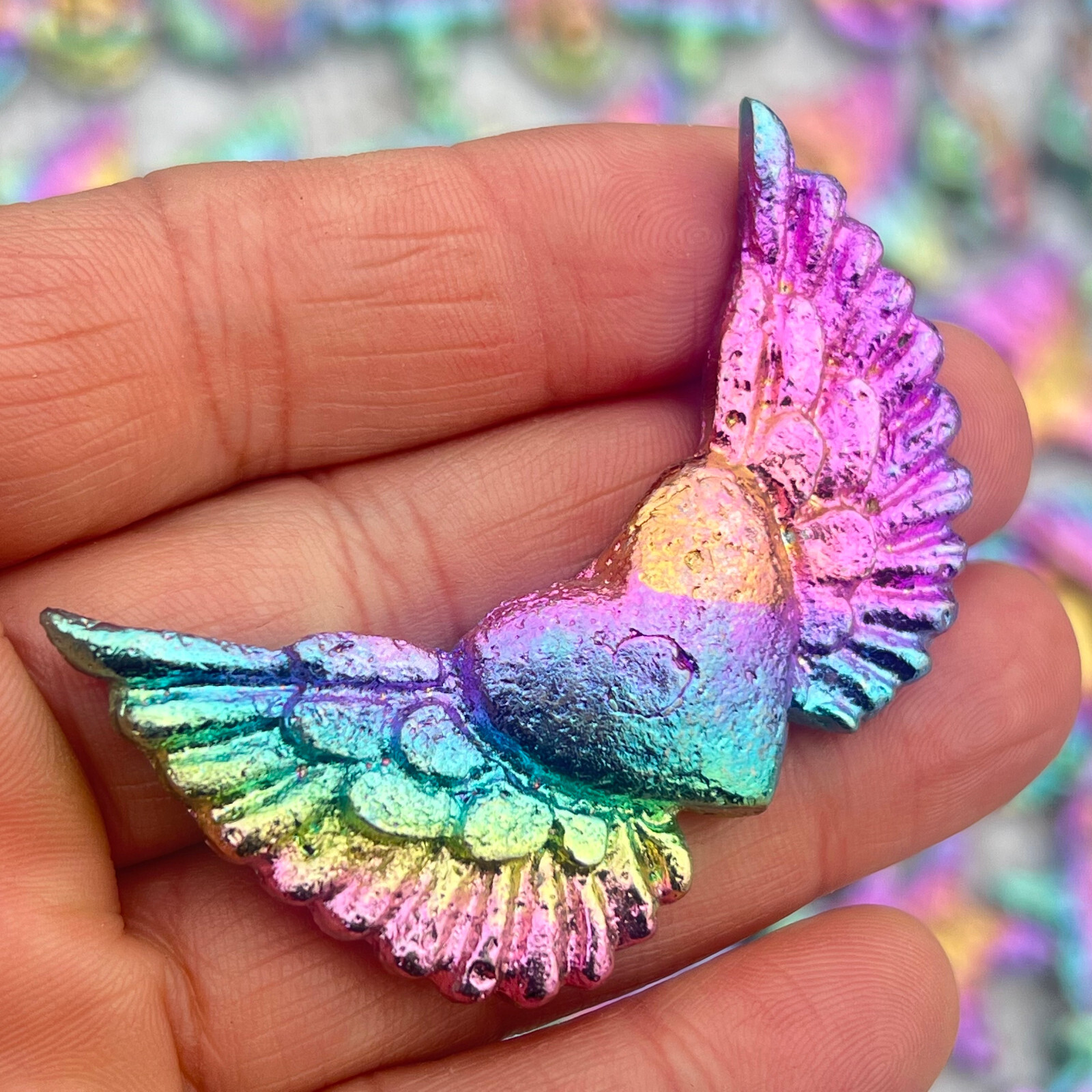 2 ” Natural Bismuth Quartz Hand Carved Love wing Crystal Healing Reiki 1pc