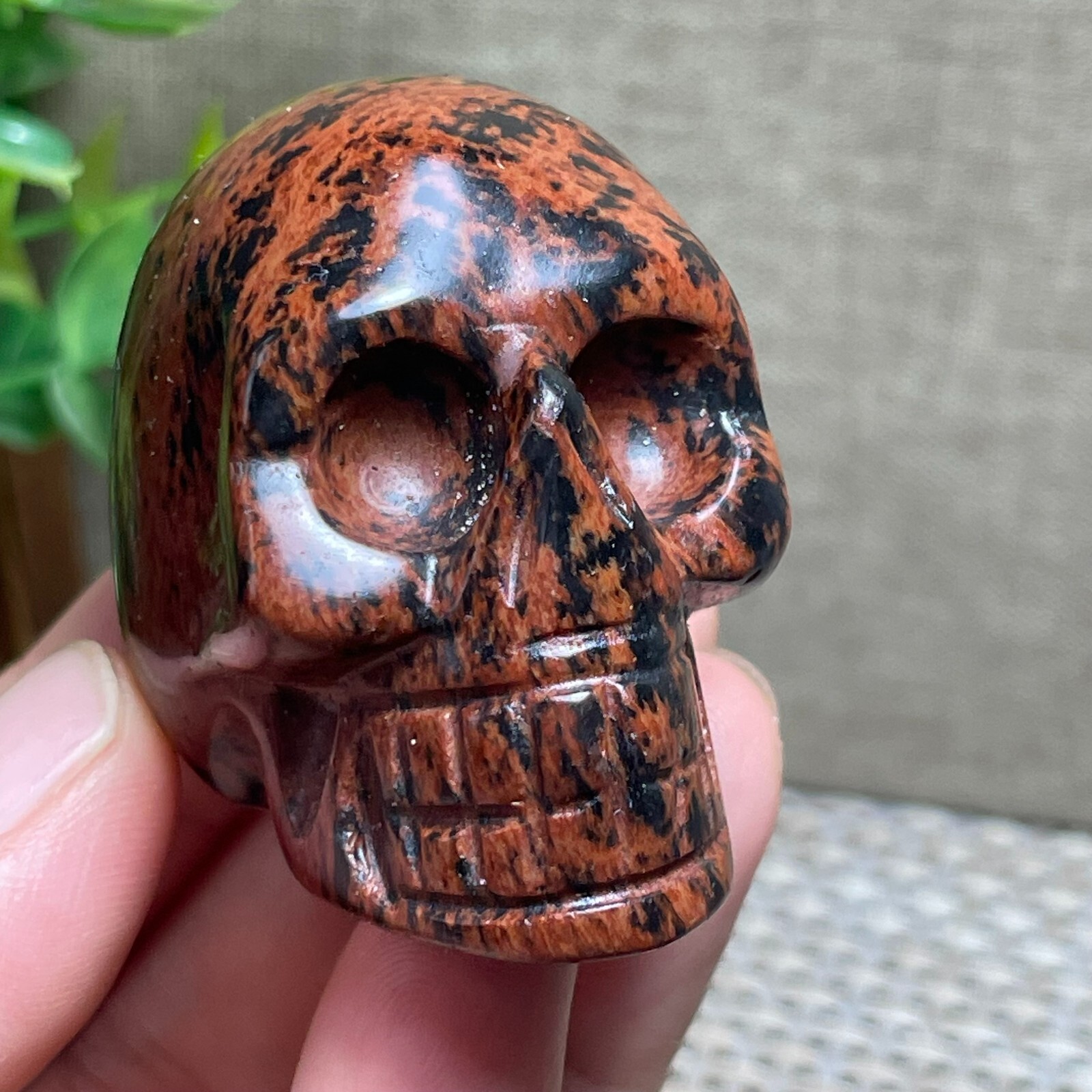 Carved stone Human Skull Head decoration Specimens 80g E3
