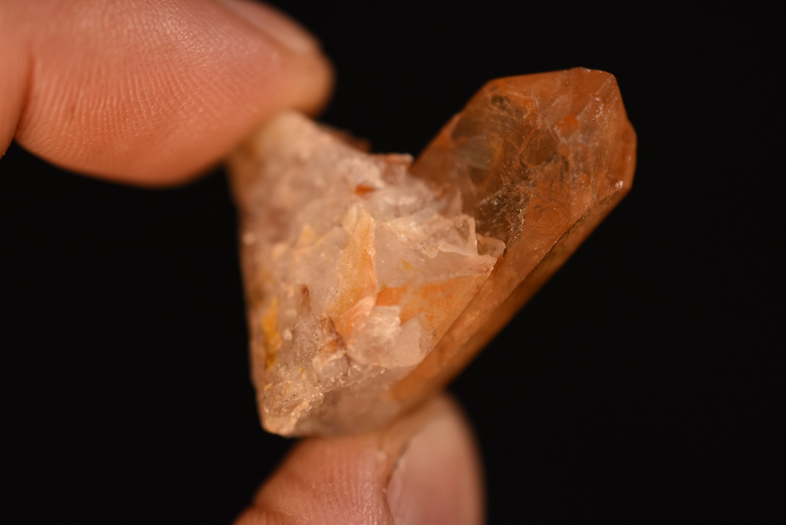 2 *TANGERINE QUARTZ* Crystals 3-4cm 23.8g Natural Stone, Trauma Shock