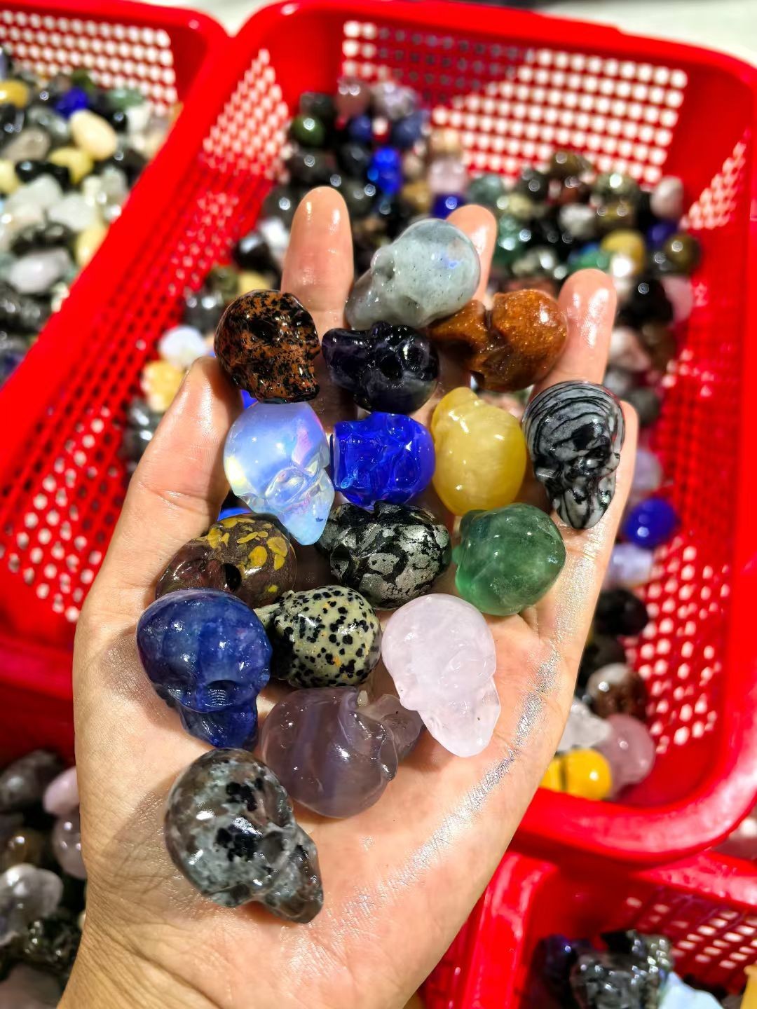 50pcs Natural Mixed Skull Carved Quartz Reiki Skull Crystal Healing Decor Gift