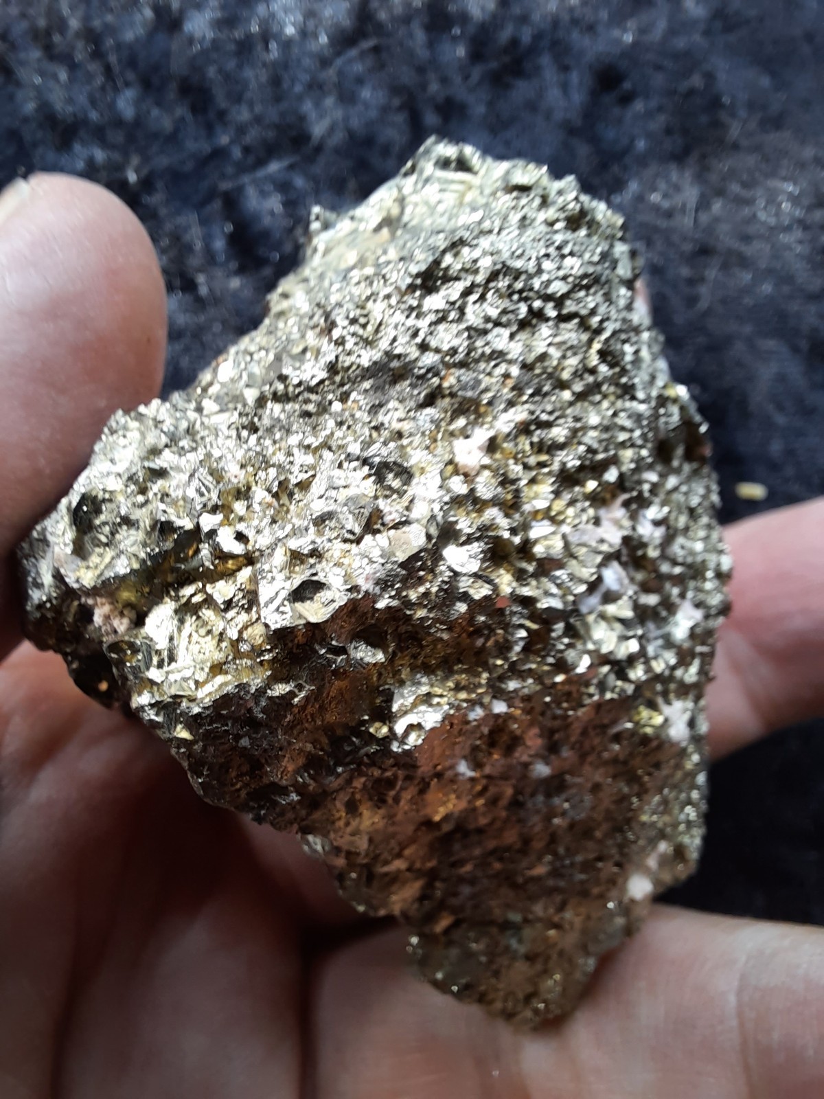 100% Natural High Quality PYRITE Crystal CUBE Cluster with SPHALERITE Peru 235gr
