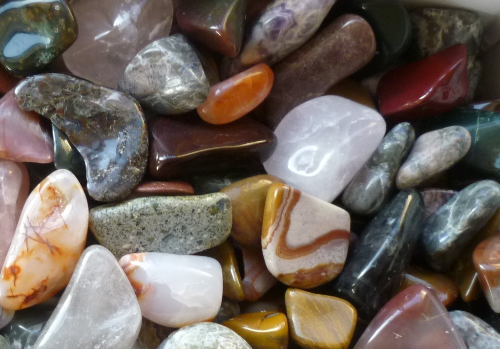 Mix Tumbled Polished Agates, Quartz, Jasper, Crystals – Lot 1 lb. Average 1.5″