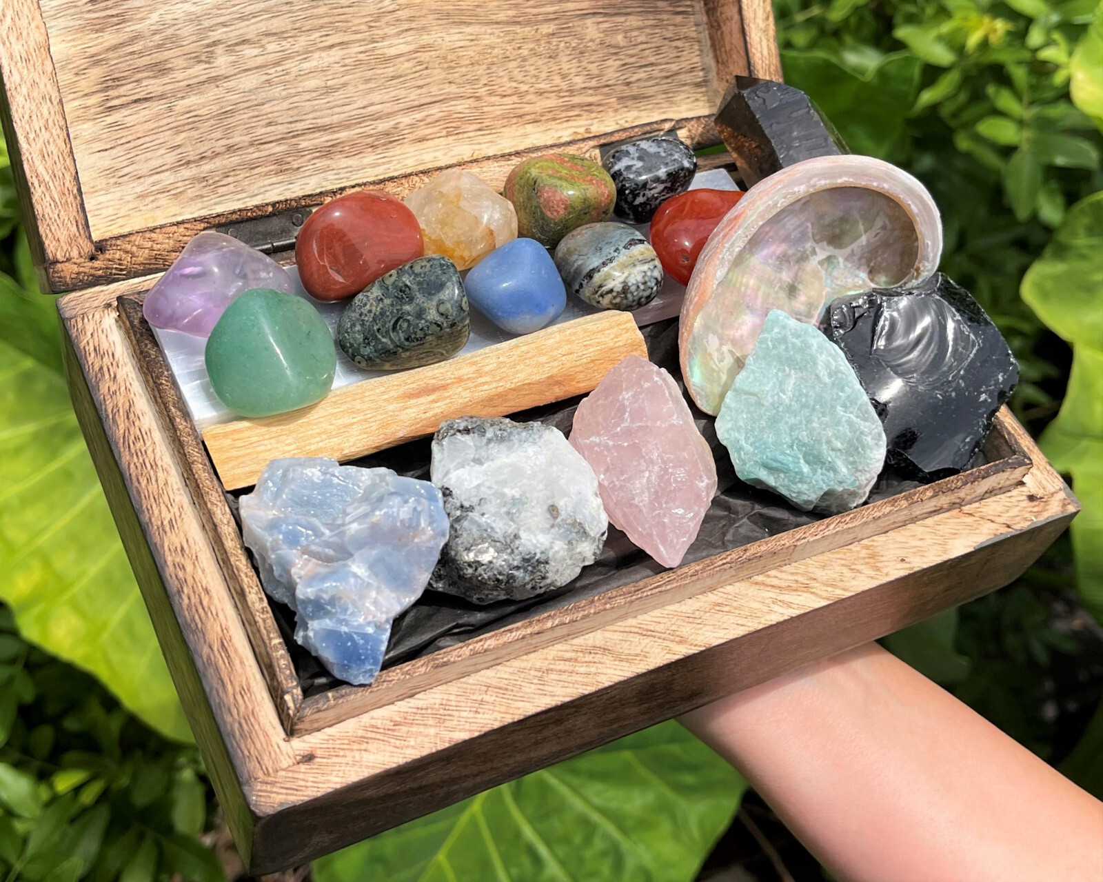 19 Pc Deluxe Crystal Set: Box of Natural & Tumble Stones, Selenite & Palo Santo