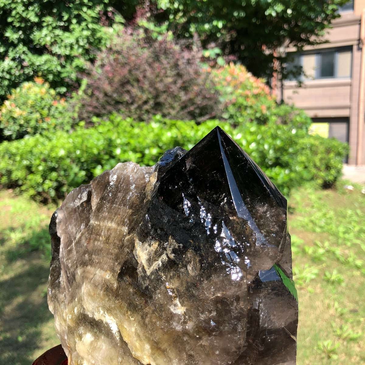 3210g Natural tea crystal specimen + pedestal MH2298