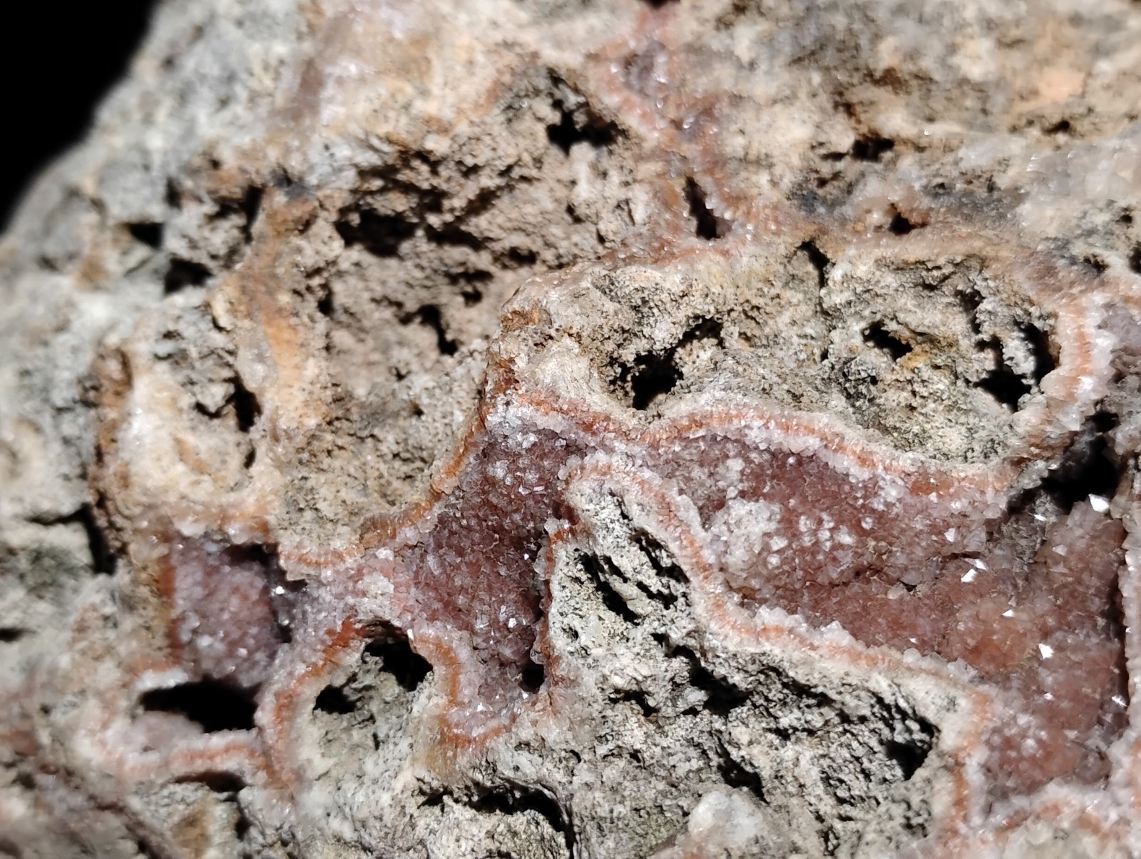 Stunning Extra Large Missouri Druze Quartz Specimen – Valle Mines