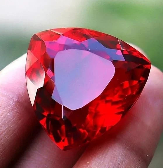 50 Ct+ Trillion Certified Natural Blood Red Ruby Trillion Cut Loose Gemstone