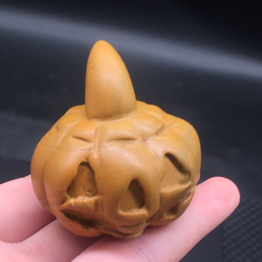 Natural Songhua Stone Quartz Crystal Carved Pumpkin Halloween Decora Healing 1Pc