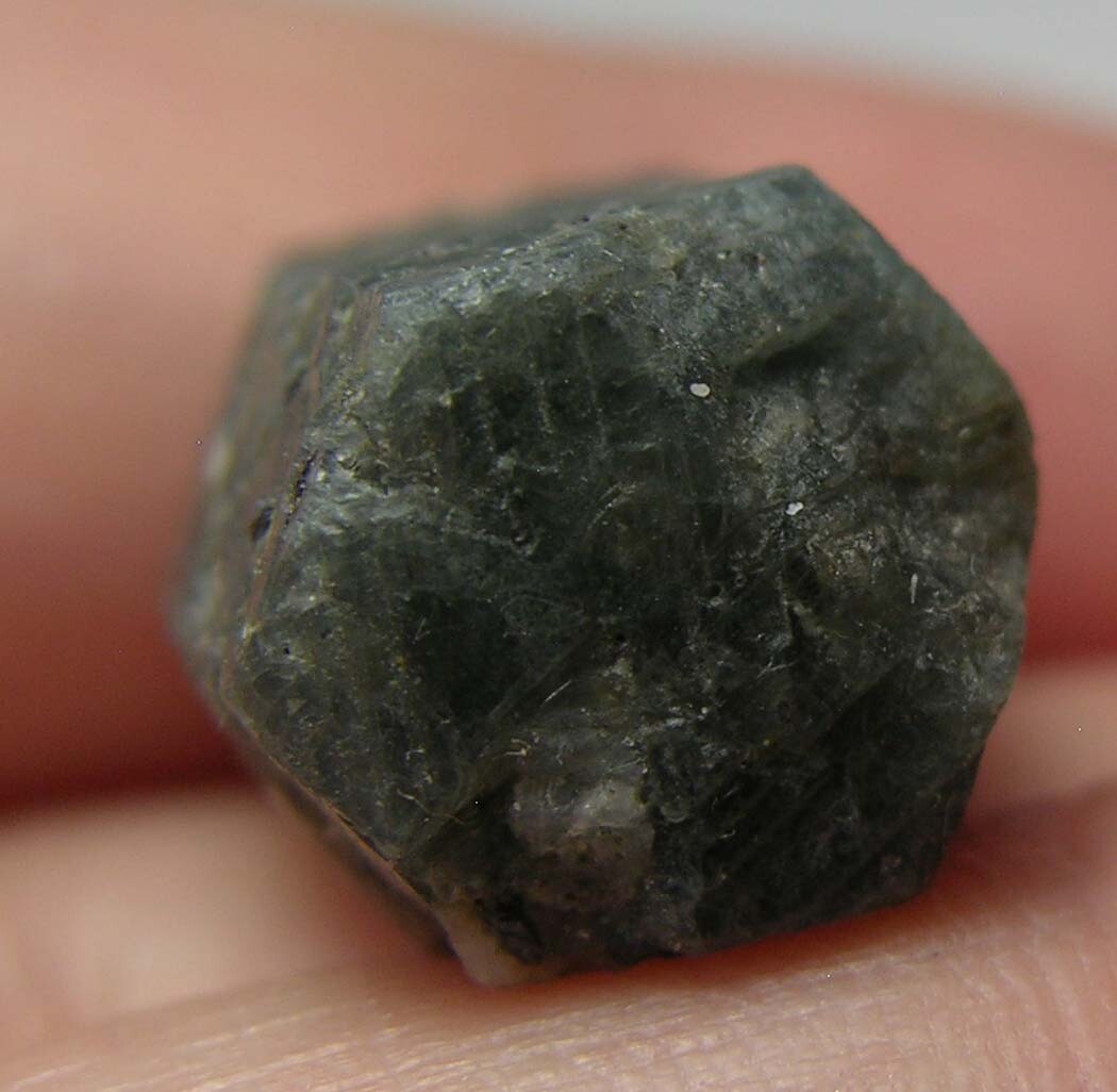 #28 Madagascar 28.00ct Natural Blue Corundum Sapphire Crystal Specimen 18mm