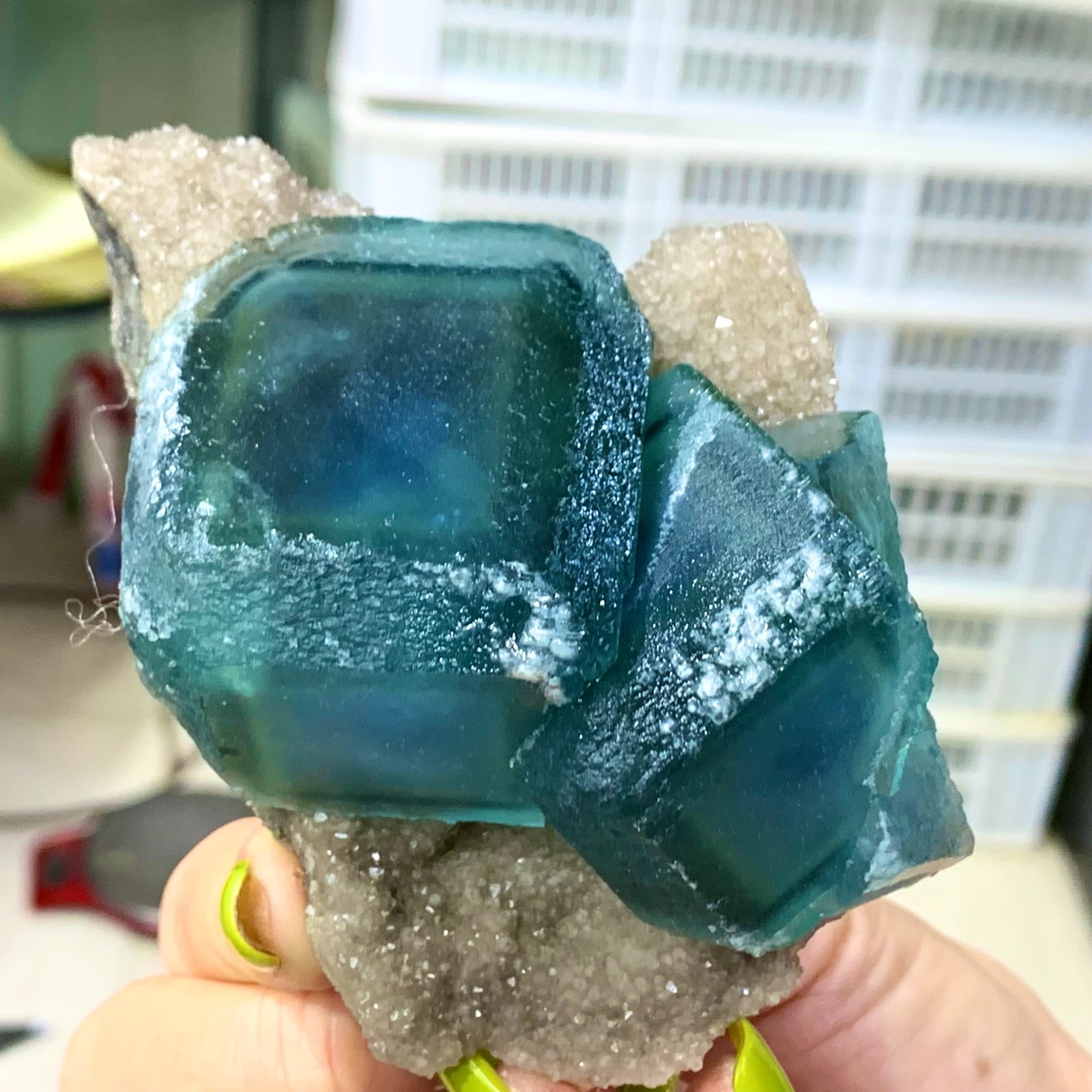 292G Natural Green Phantom Cube fluorite crystal mineral specimen/xianghualing