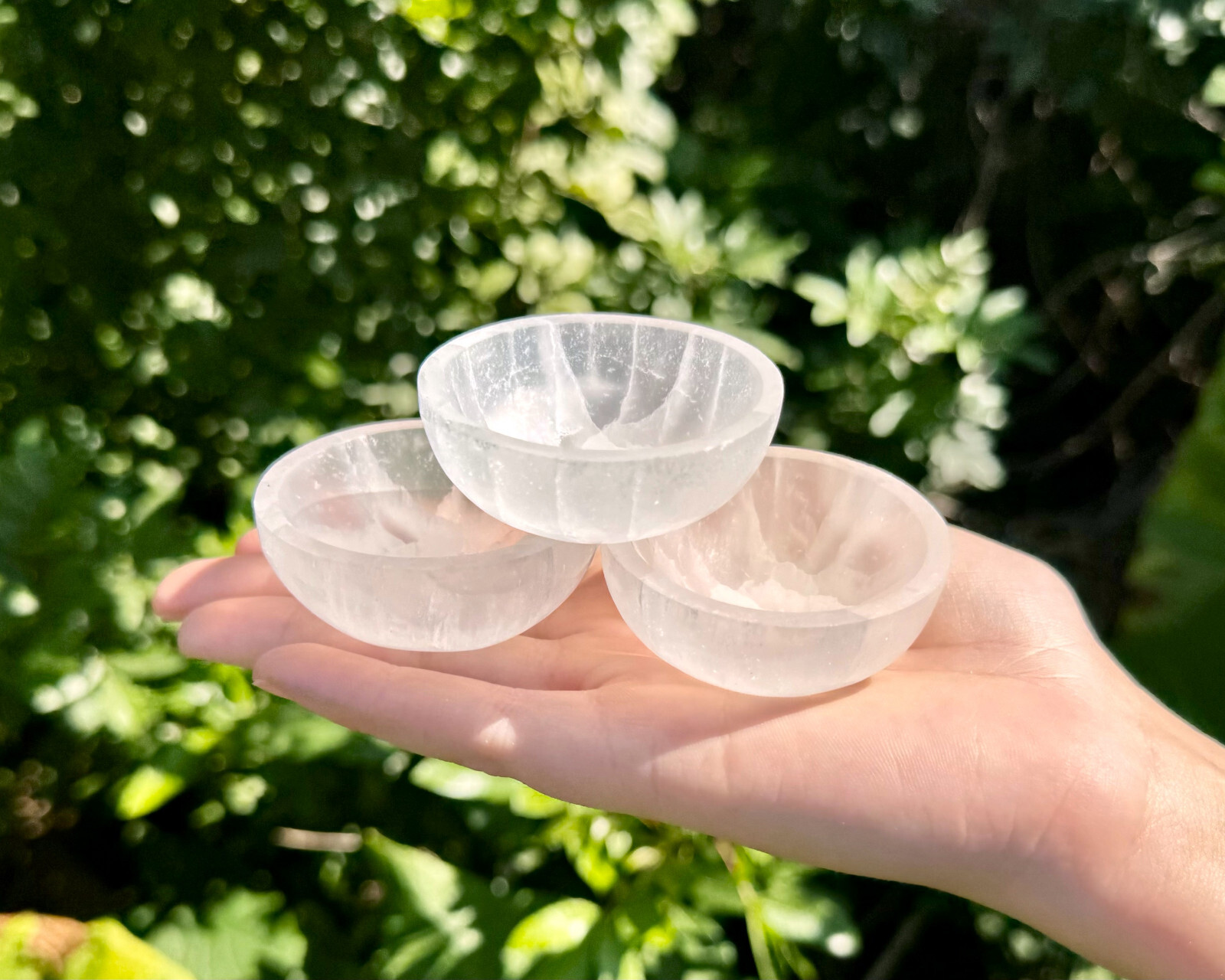 Selenite Charging Bowl, Small 2″ Offering Bowl (Cleanse & Charge Crystals)