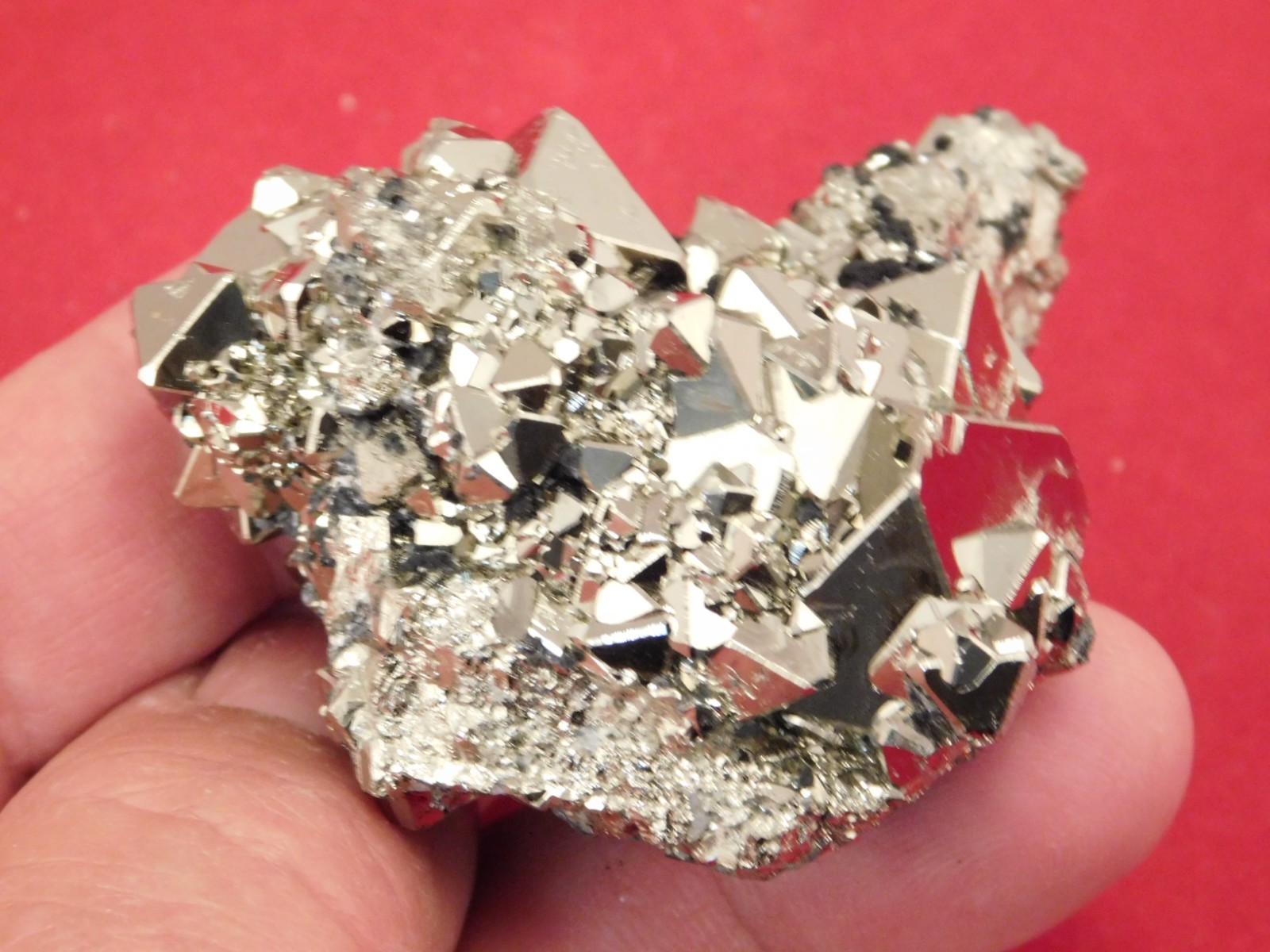 PYRAMID Shaped Crystals Tetrahedron PYRITE Crystal Cluster Sphalerite Peru 162gr