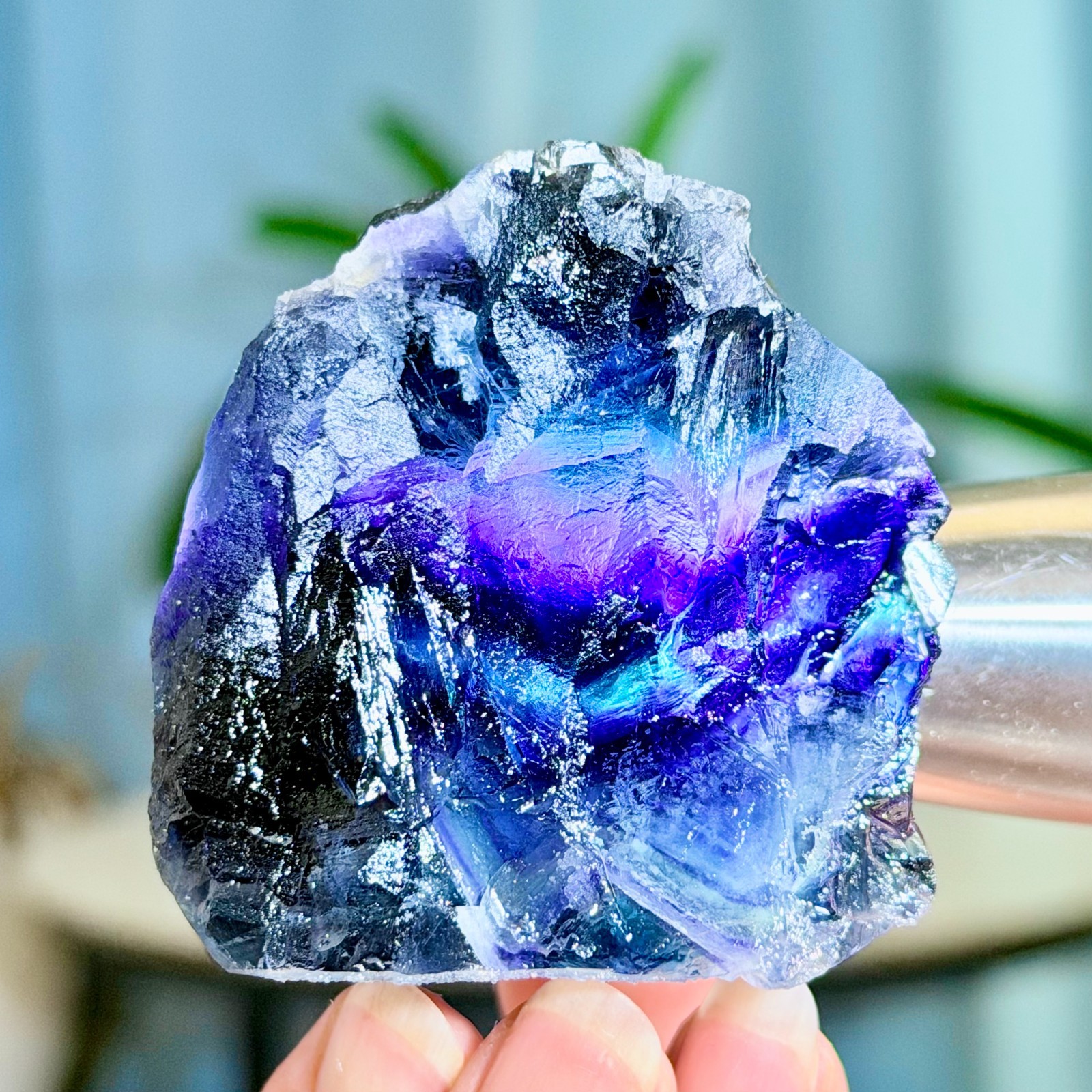 205G Rare transparent purple cubic fluorite mineral crystal sample/China