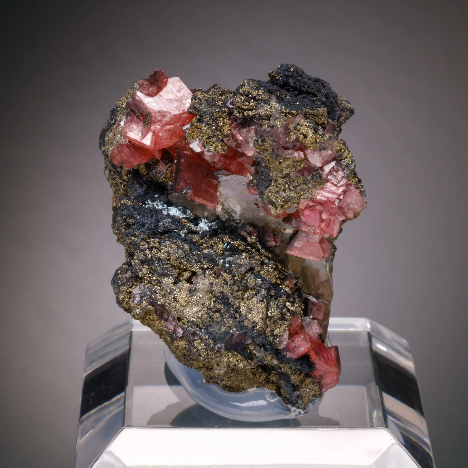 Manganoan Smithsonite, Wulfenite, Tsumeb Mine, Oshikoto Region, Namibia