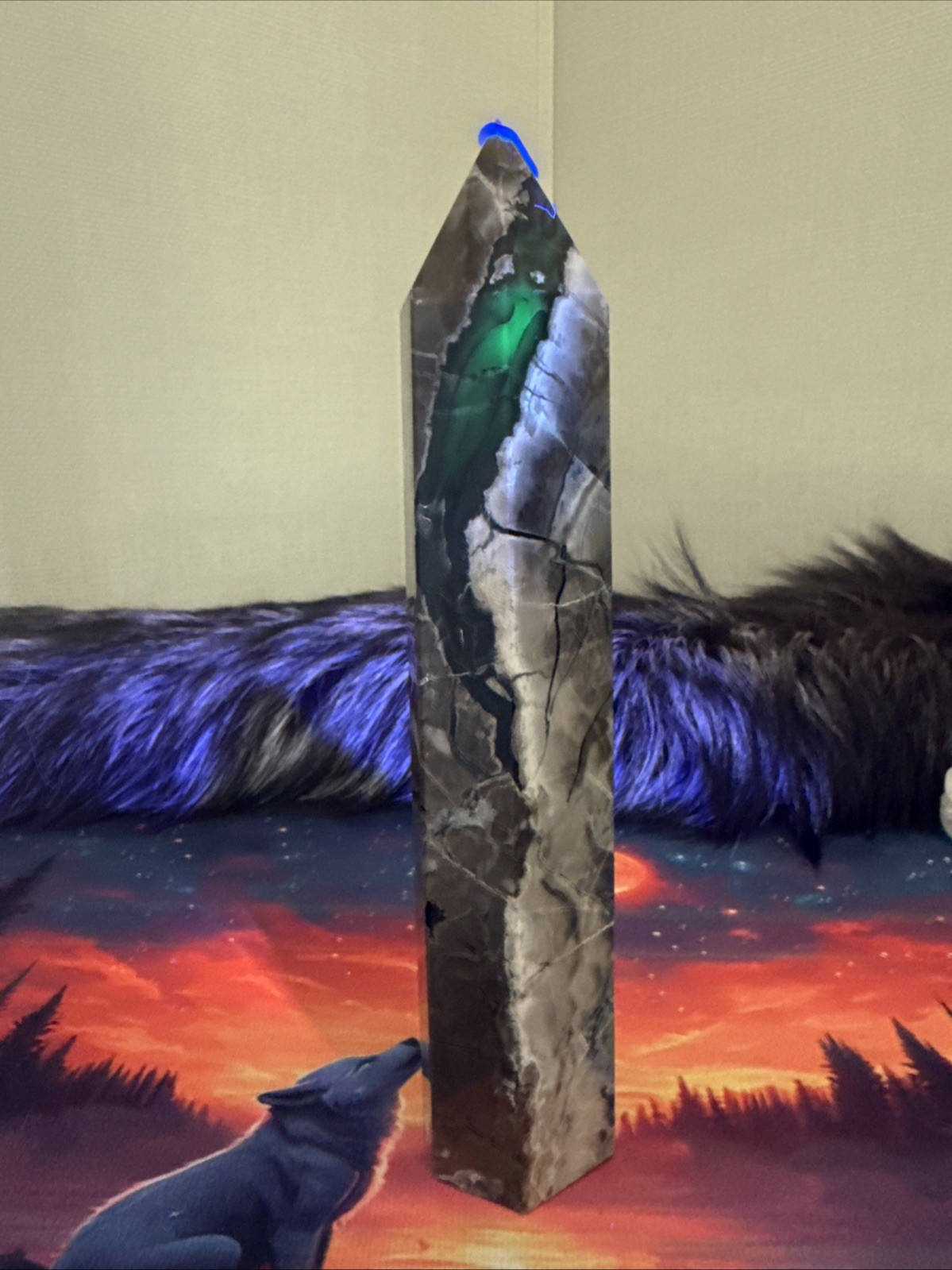 Over 9 In Volcano Agate Crystal Tower UV Light Reactive Approx 723g/ 1lb 8.5oz