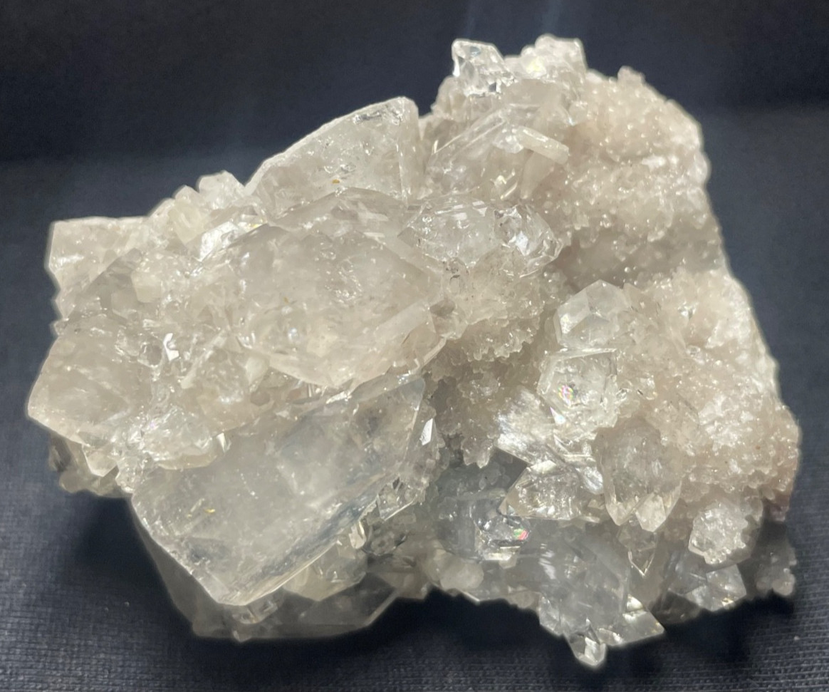 Natural Apophyllite crystal w/ chiral mineral stone 104 gr 6.5x4x4 cm