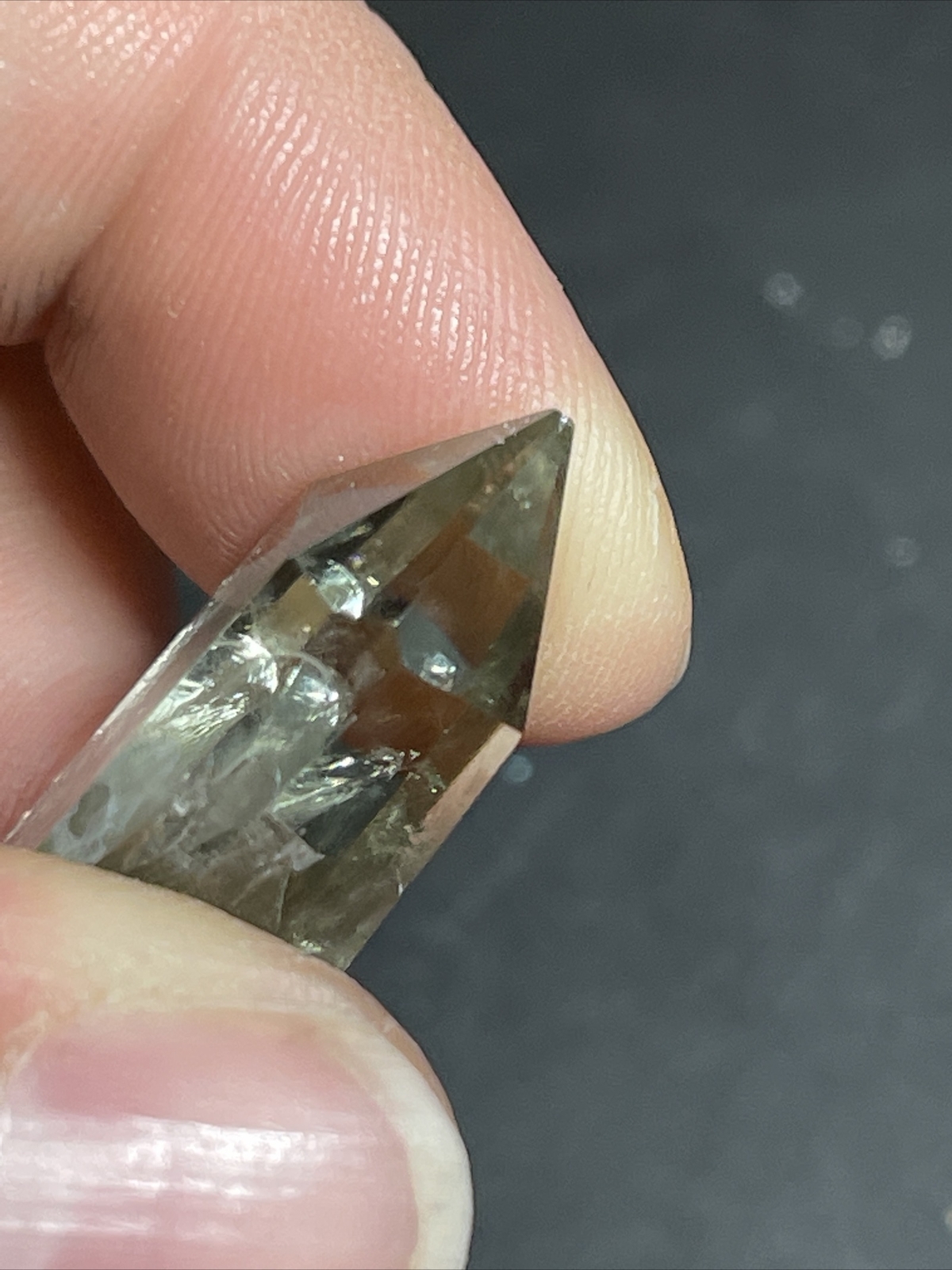 Prasiolite Green Amethyst Tower Point with Rainbows 1.58in Tall 9g