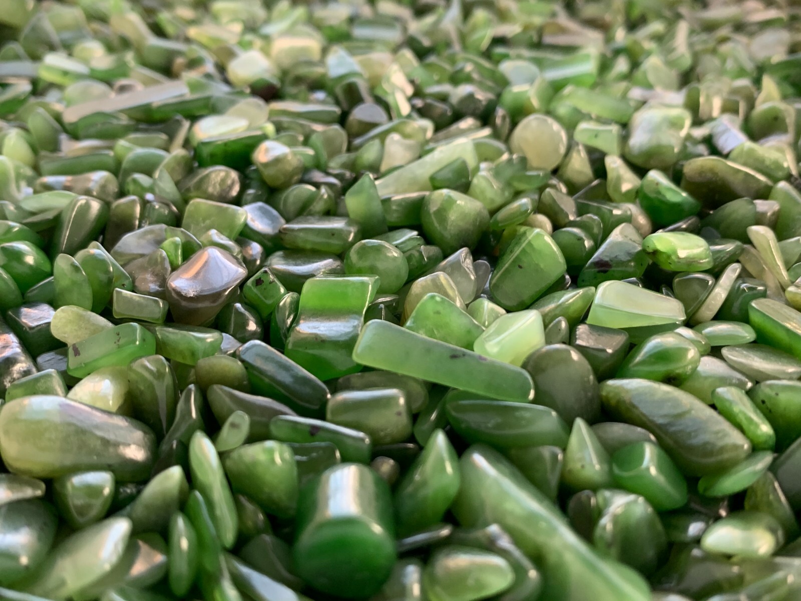 Grade A++ Nephrite Jade Semi Tumbled Gemstone Chips 5 – 15mm, Wholesale Bulk Lot