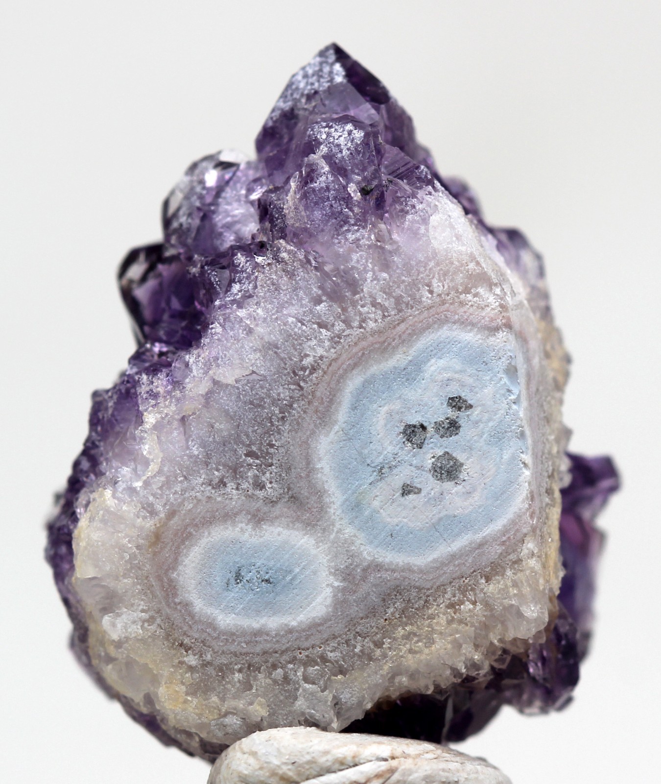 AMETHYST QUARTZ Mineral Specimen Crystal Geode Section Cluster Purple URUGUAY