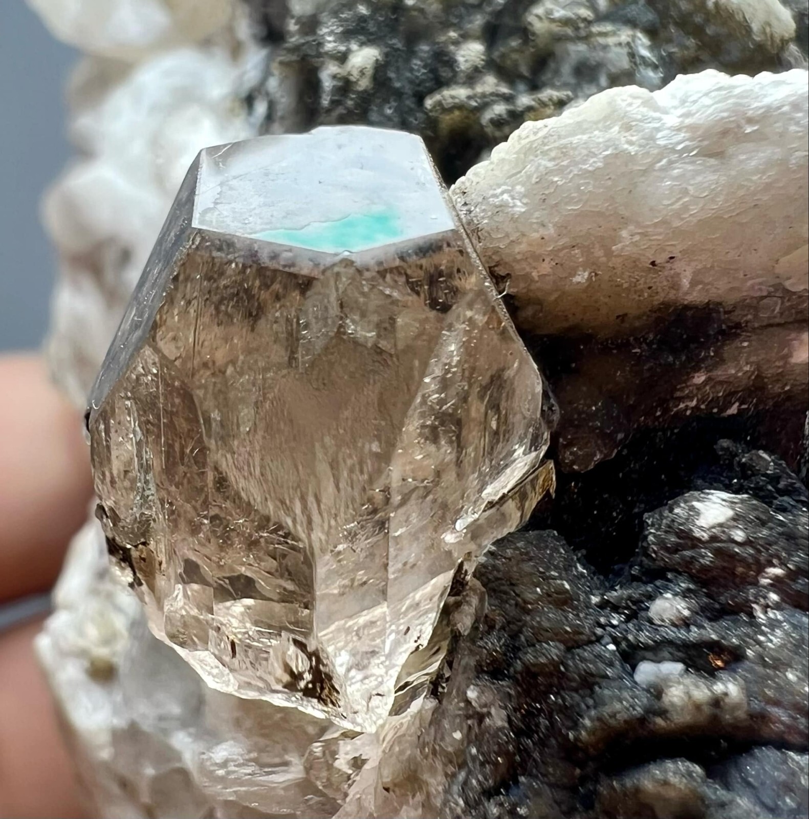 444 Gram Natural !!! Eye Clean Honey Topaz Crystals, Quartz On Feldspar @PAK