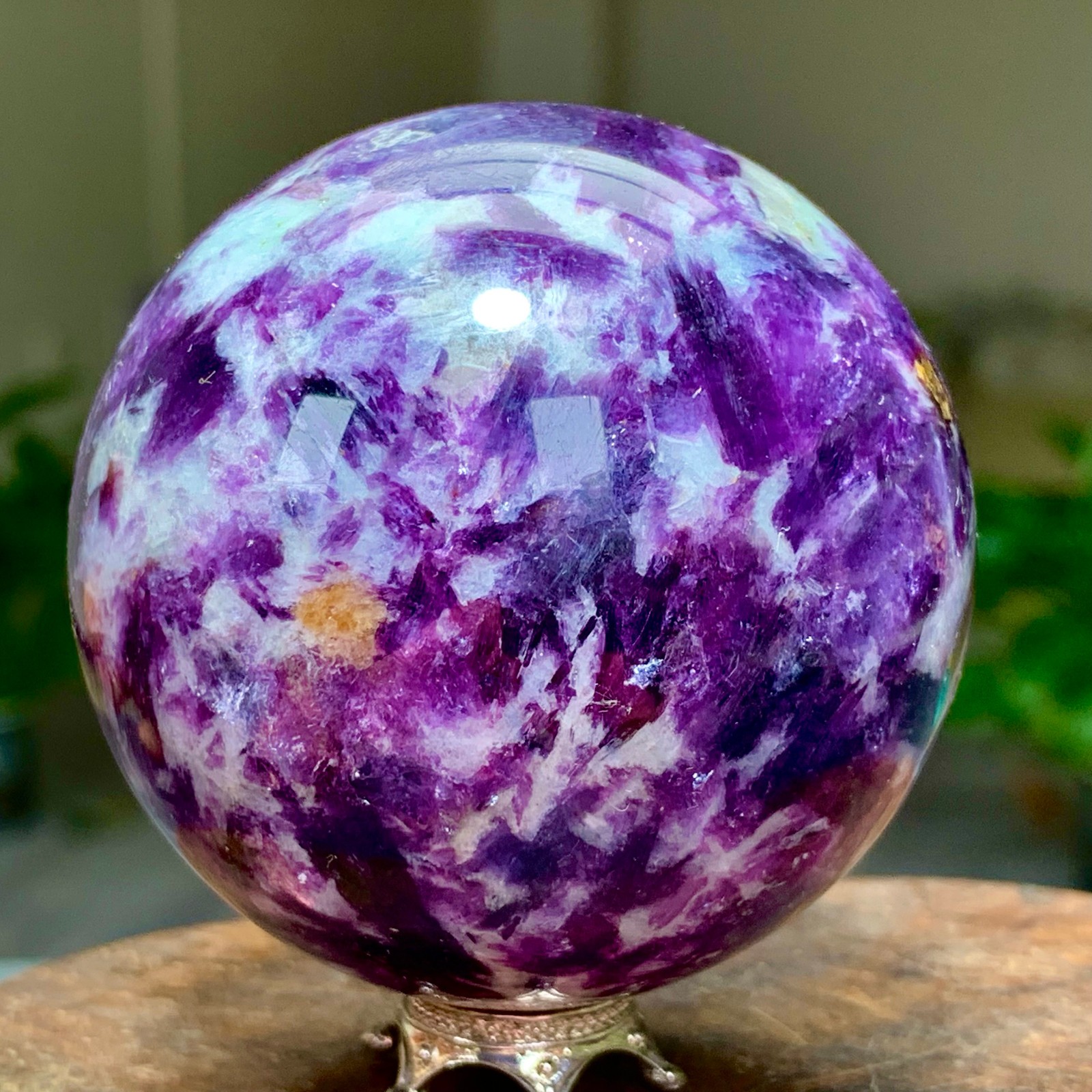 297G Natural Beautiful Purple Lithium Mica Crystal Spherical Mineral Sample