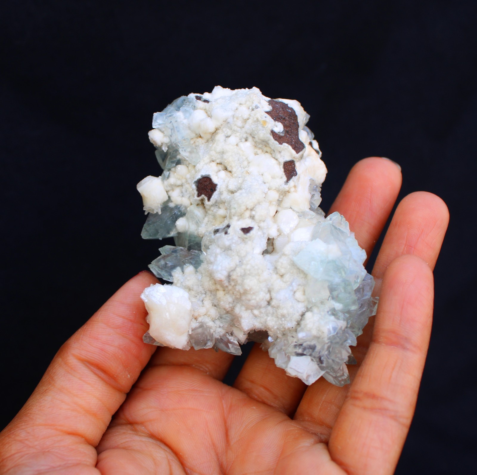 POINTED GREEN APOPHYLLITE CRYSTALS ON STILBITE MINERALS SPECIMEN